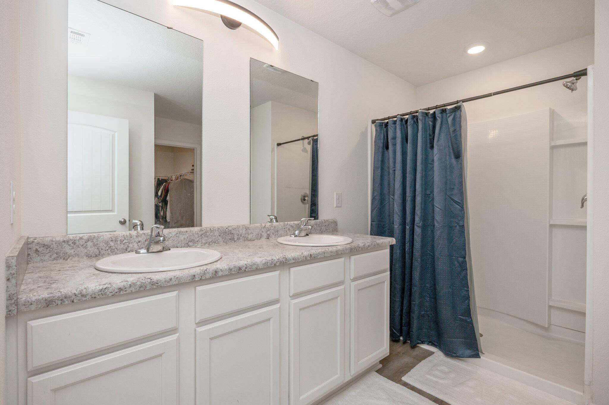 REDSTONE COMMONS - Residential