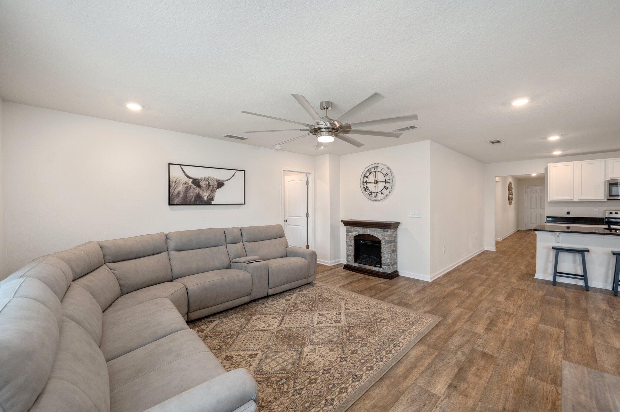 REDSTONE COMMONS - Residential