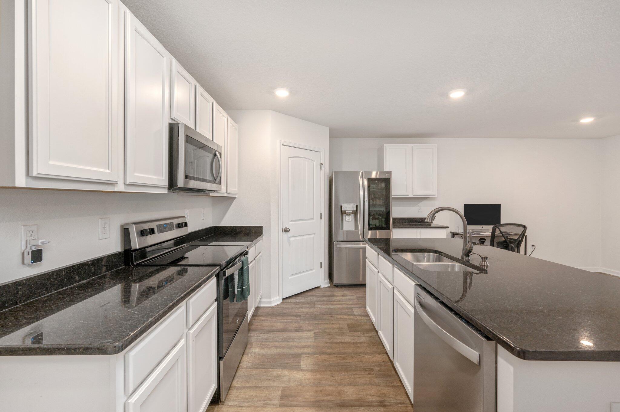 REDSTONE COMMONS - Residential