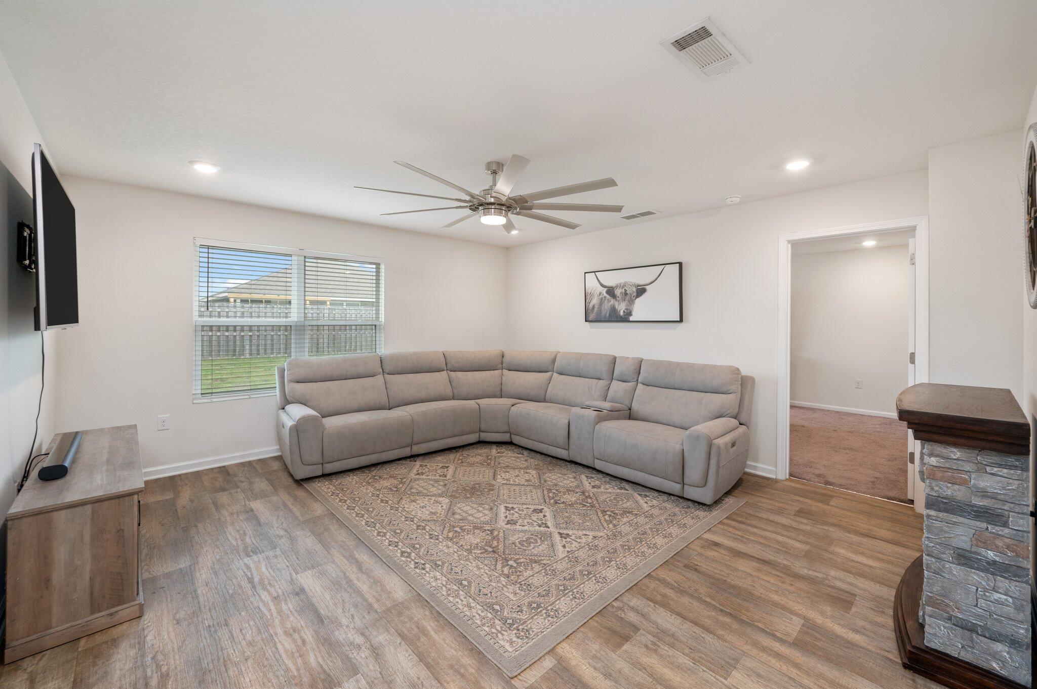 REDSTONE COMMONS - Residential