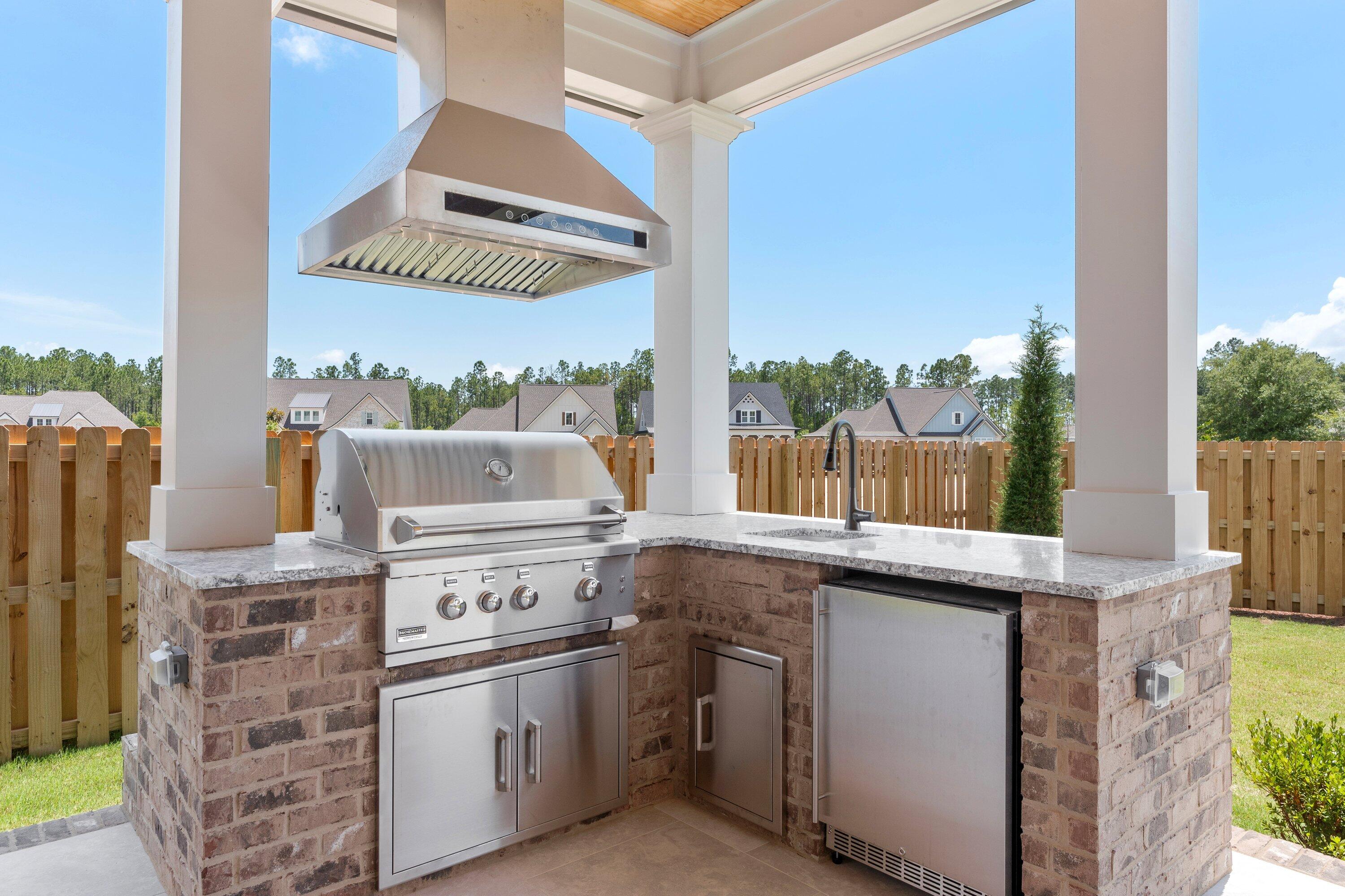 HAMMOCK BAY - Residential