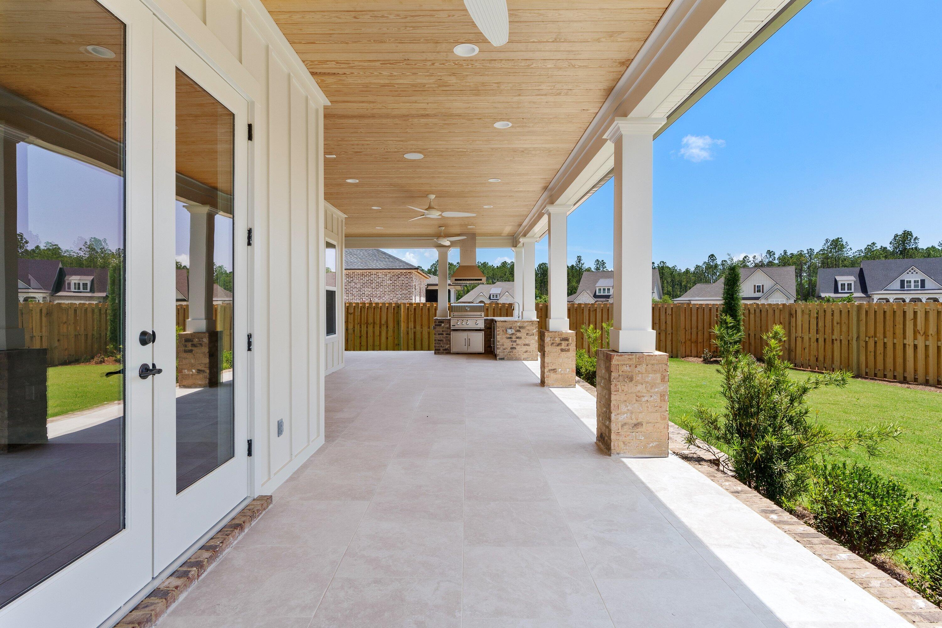 HAMMOCK BAY - Residential