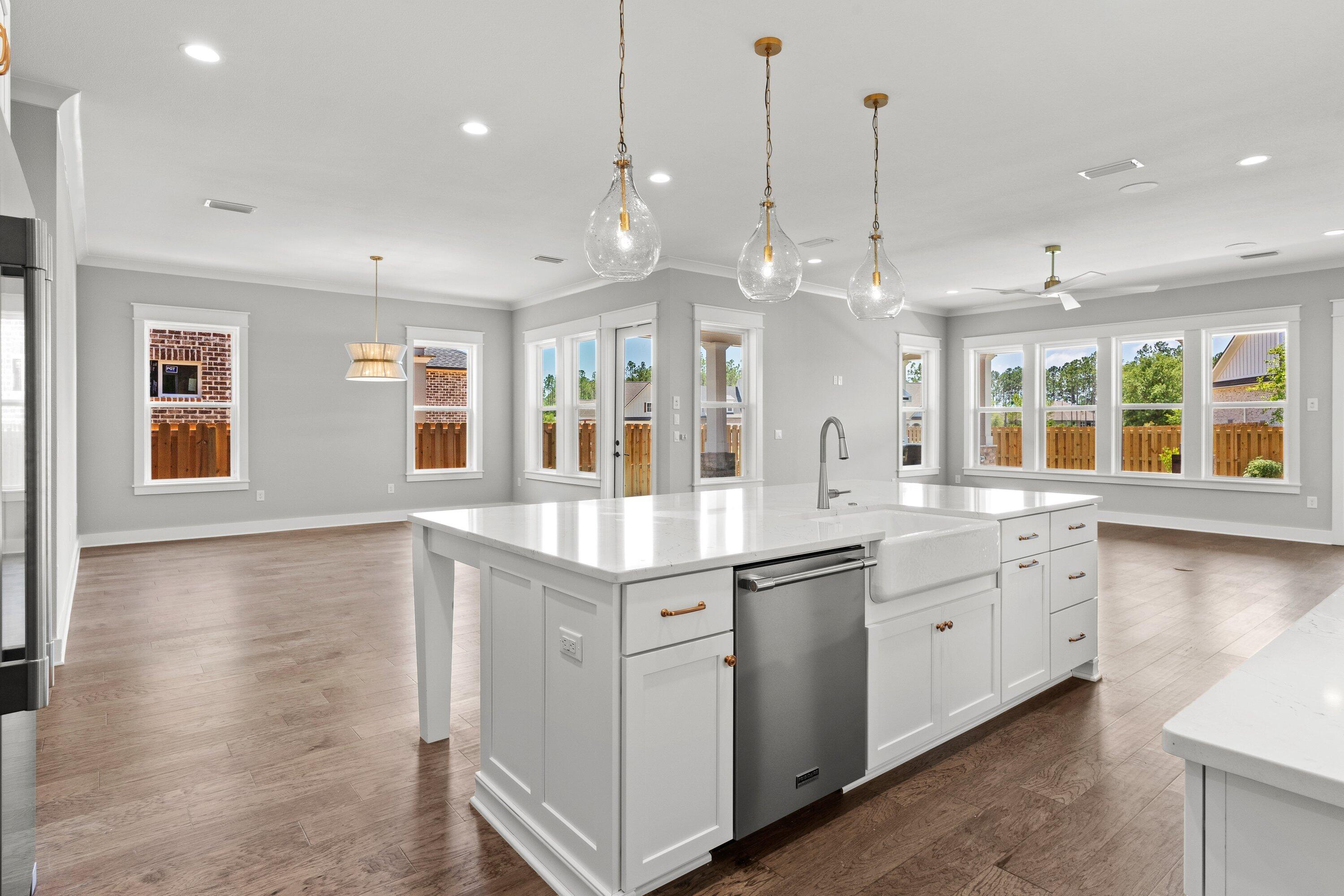 HAMMOCK BAY - Residential