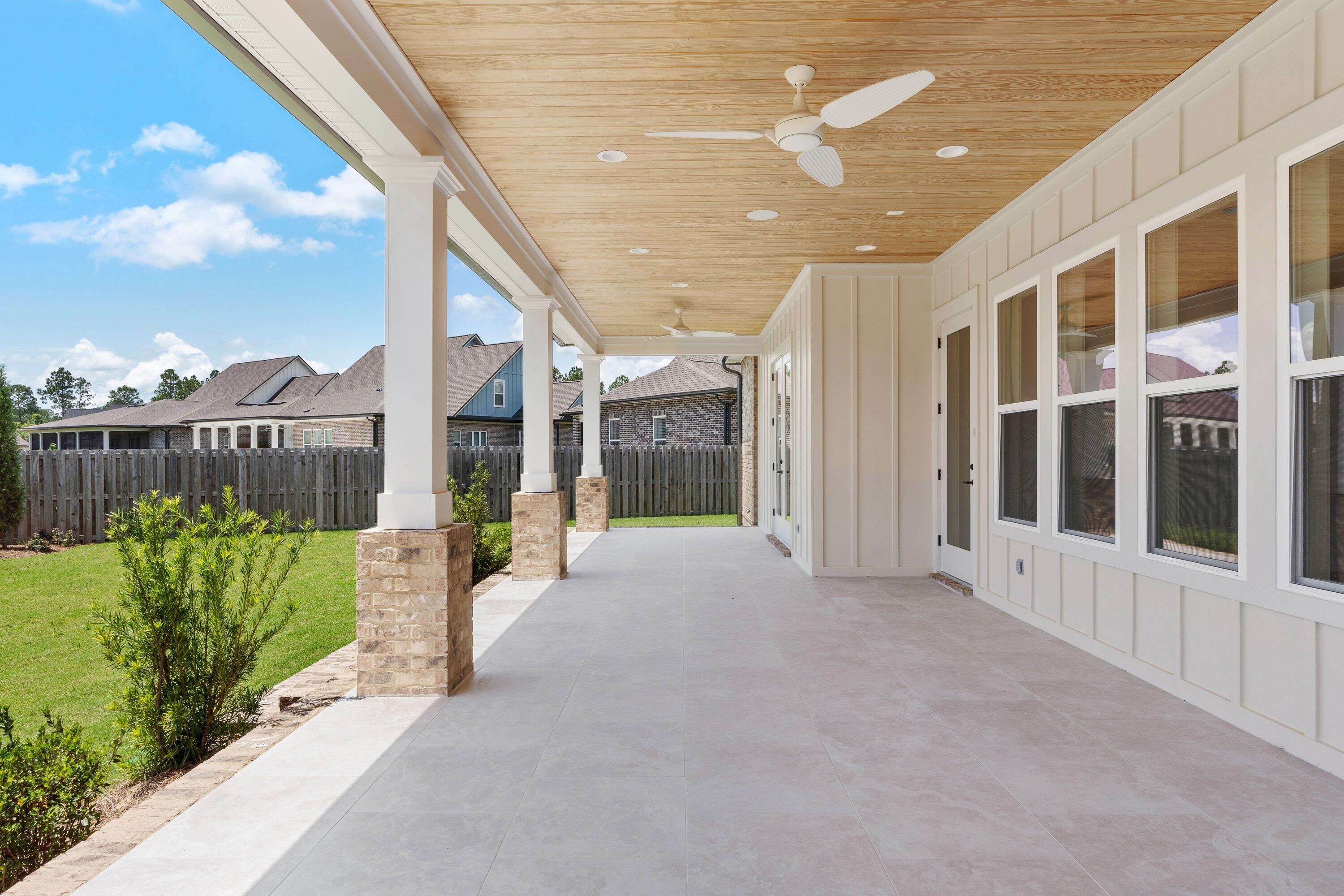 HAMMOCK BAY - Residential