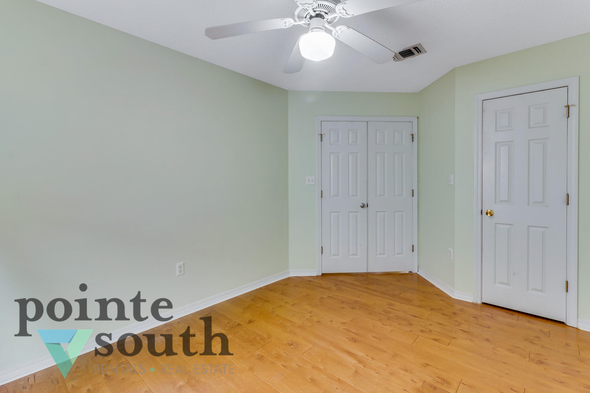 HARBOR BREEZE - Residential Lease