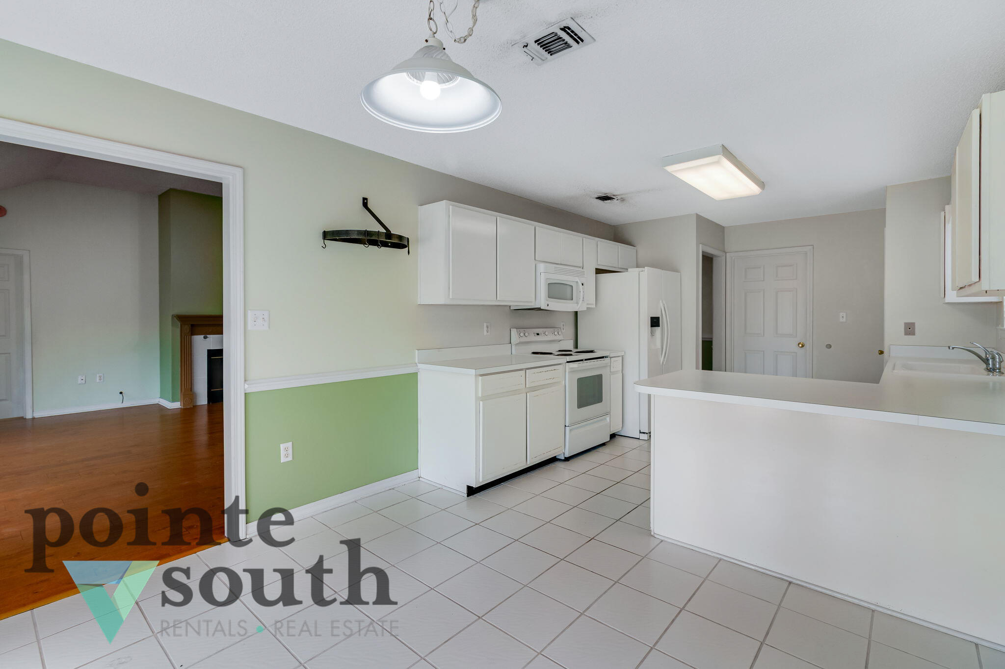 HARBOR BREEZE - Residential Lease