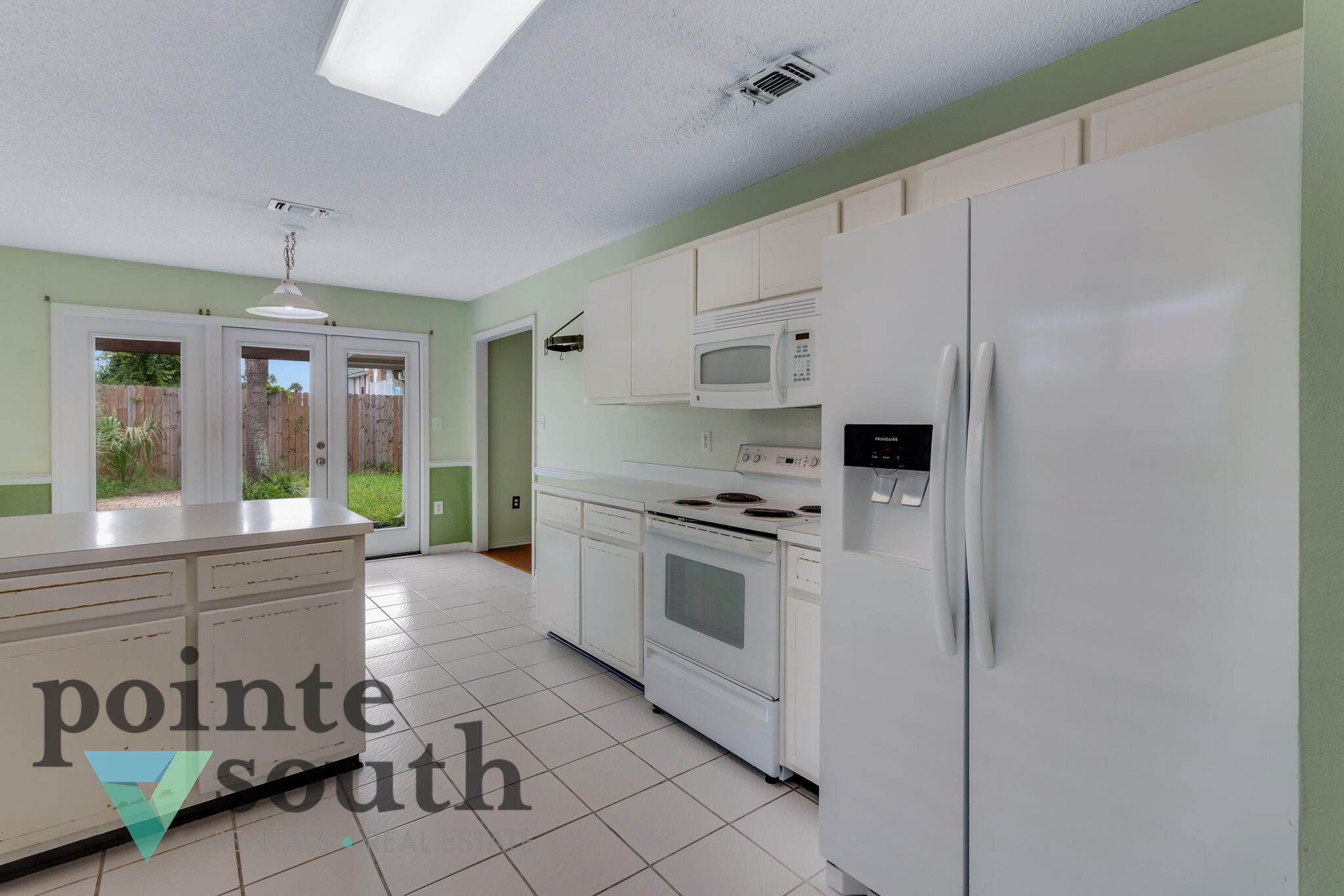 HARBOR BREEZE - Residential Lease