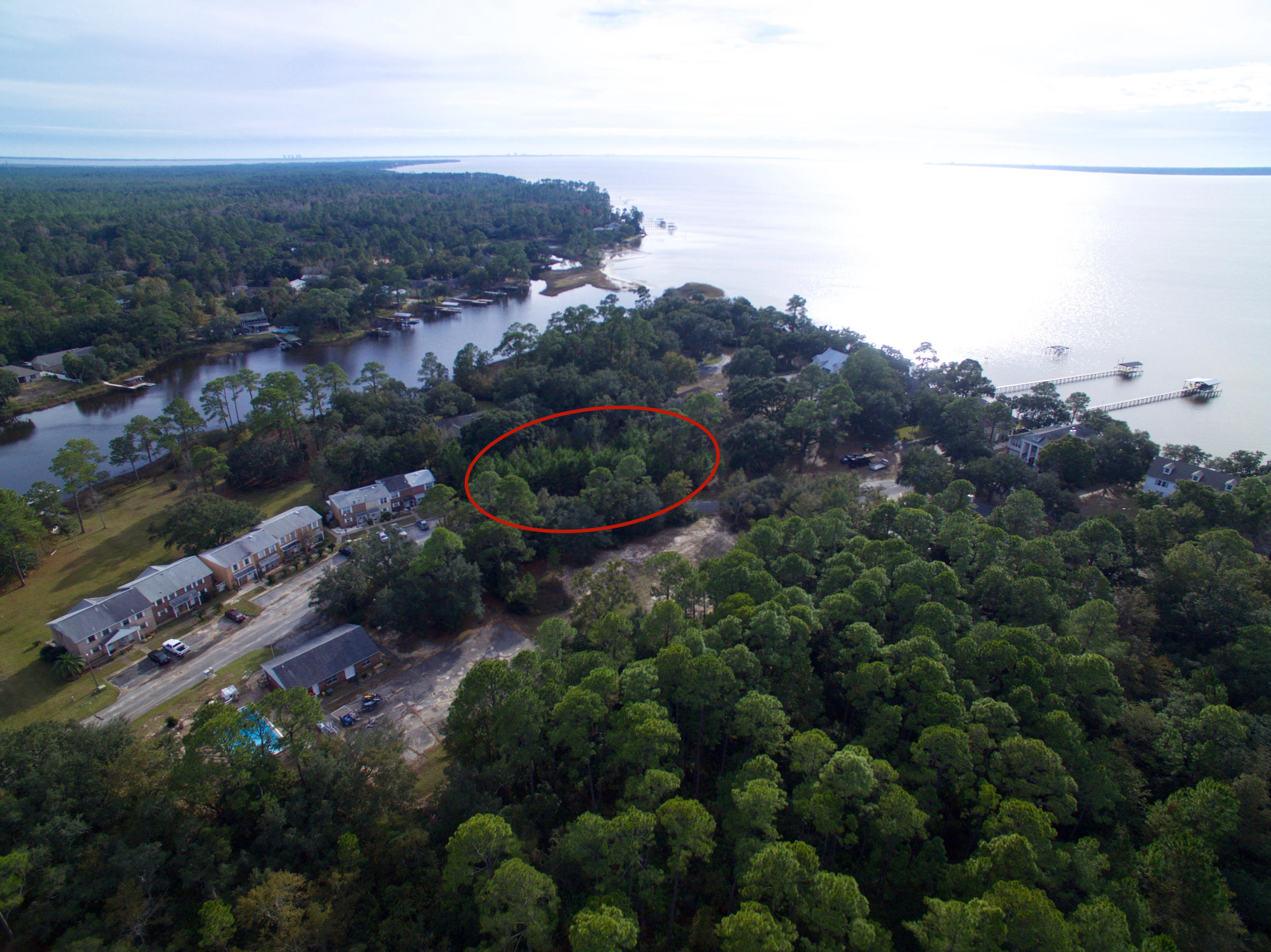Vacant residential lot zoned R1 on Bay Point Blvd.