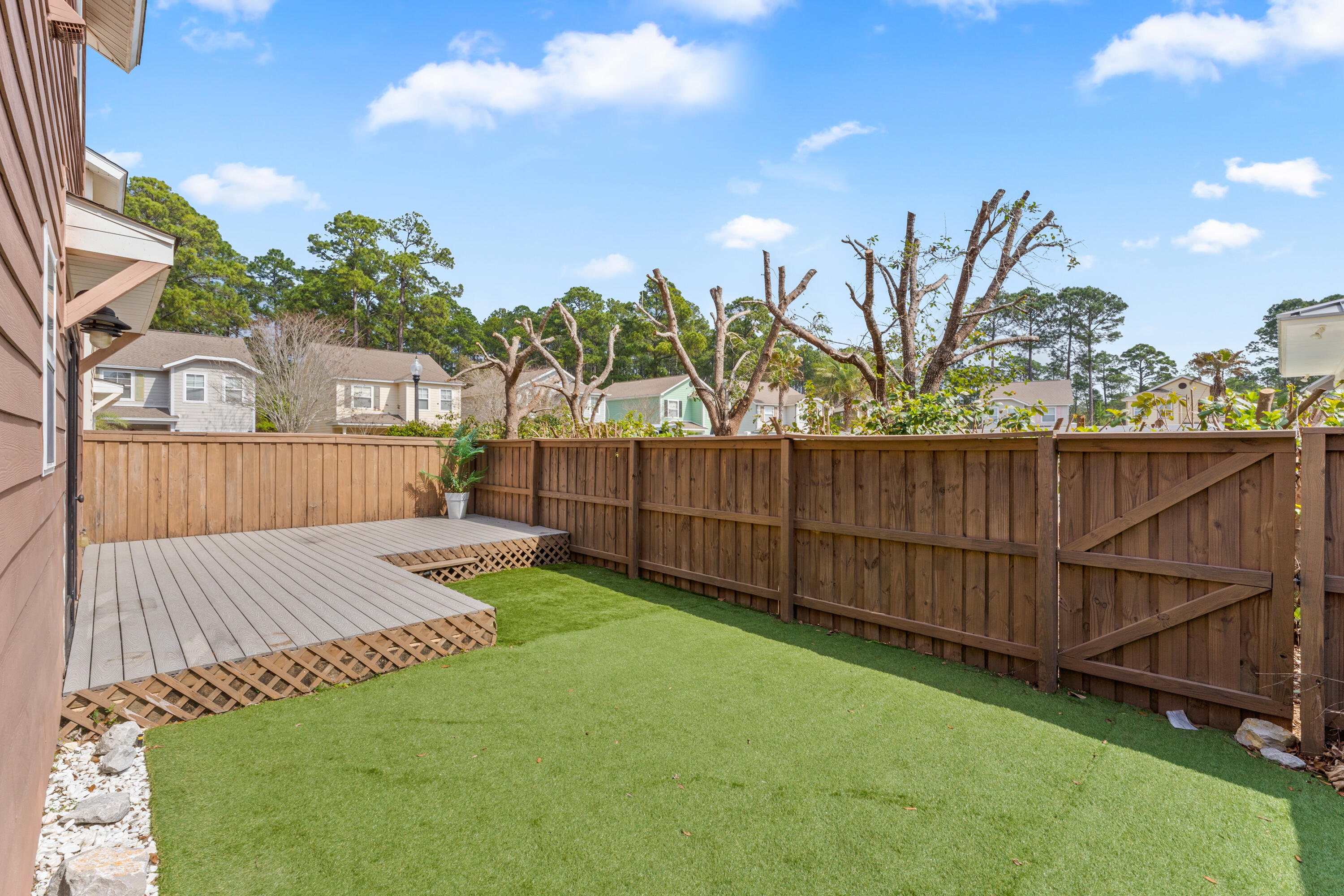 PLANTATION AT SANTA ROSA - Residential