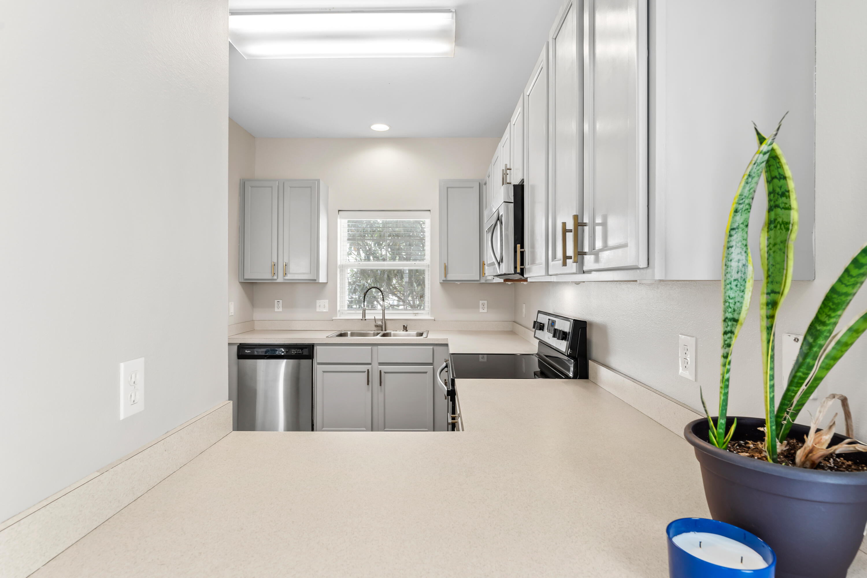 PLANTATION AT SANTA ROSA - Residential
