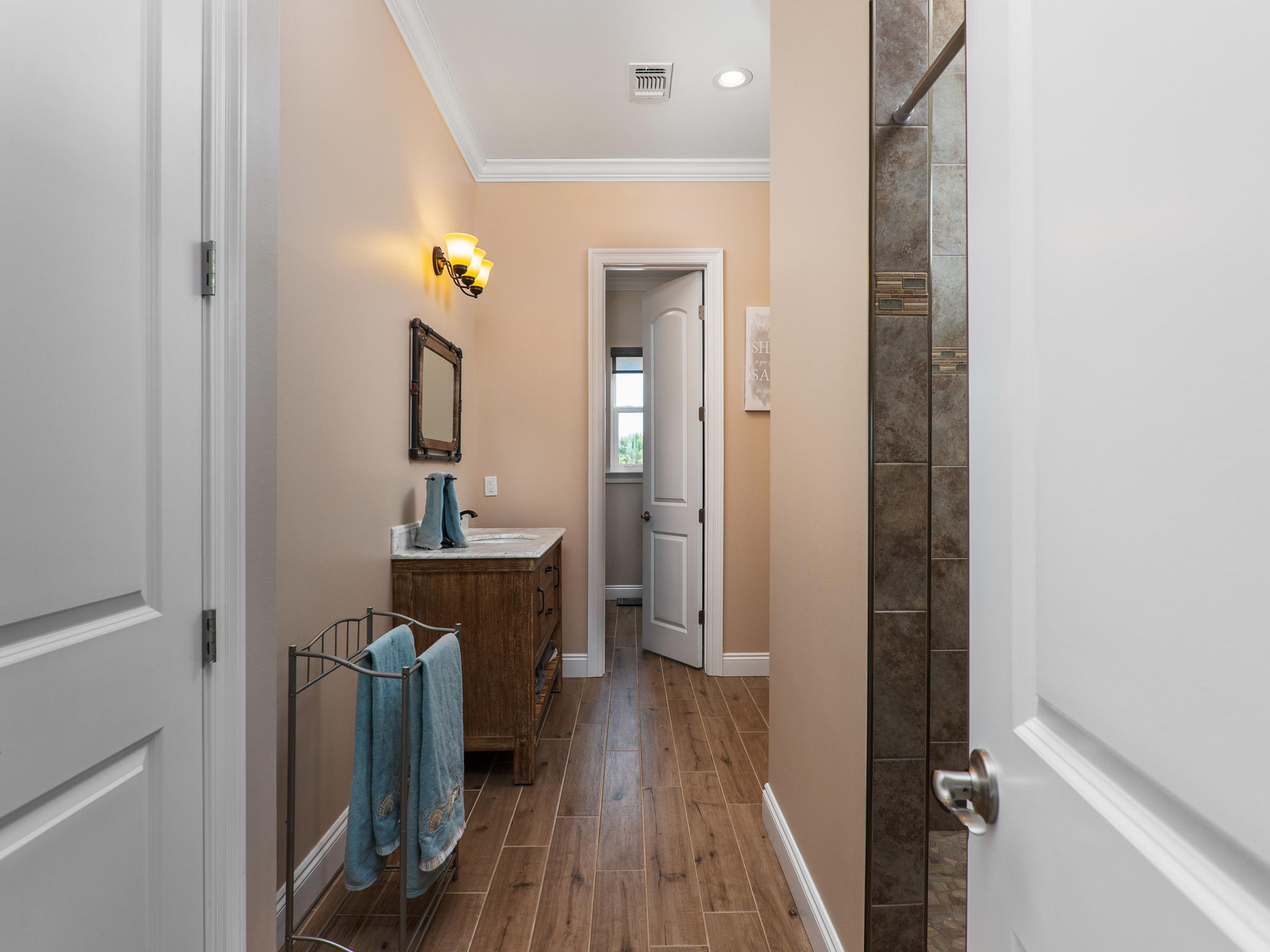 LIGHTHOUSE POINTE - Residential