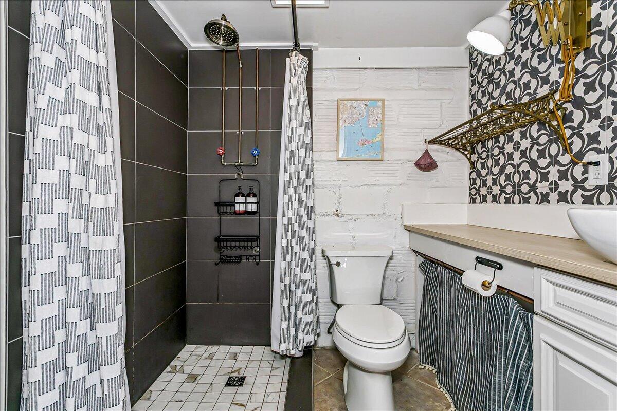 MAXENT TRACT  WESTSIDE GARDEN DISTRCIT - Residential