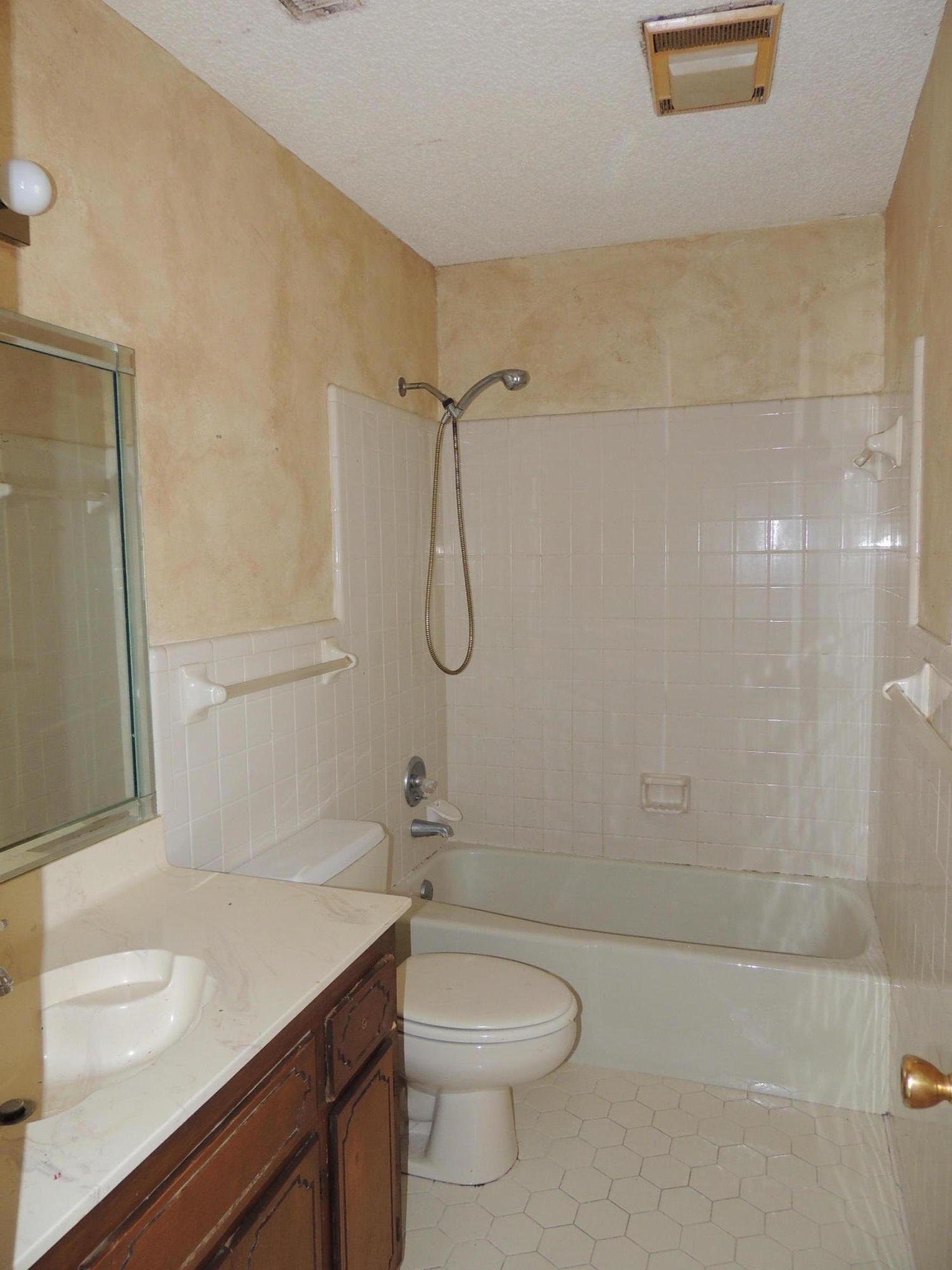 KELL-AIRE GARDENS - Residential