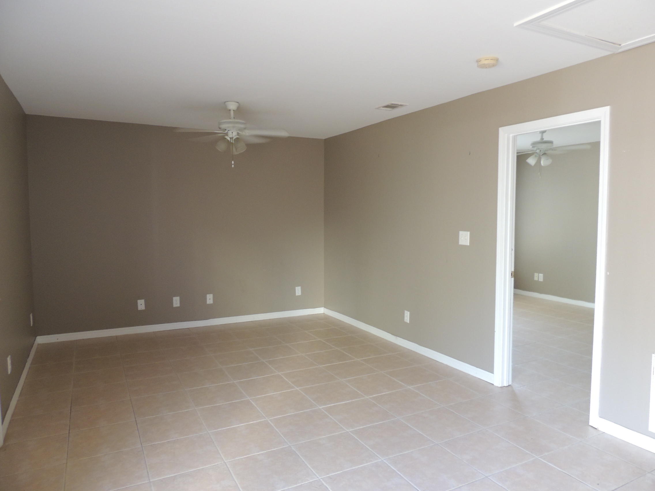 KELL-AIRE GARDENS - Residential