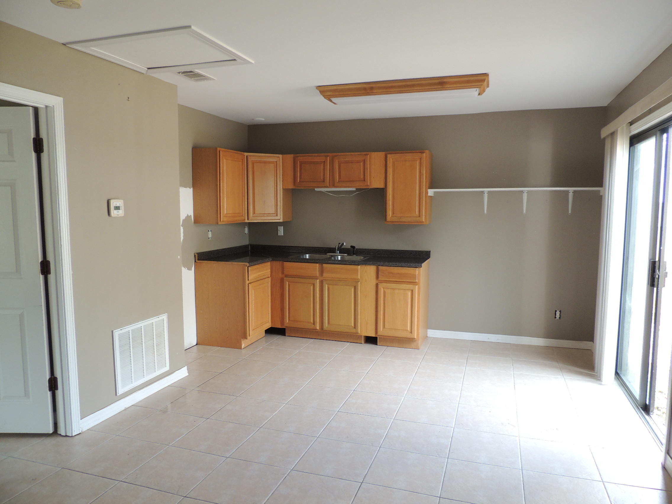 KELL-AIRE GARDENS - Residential