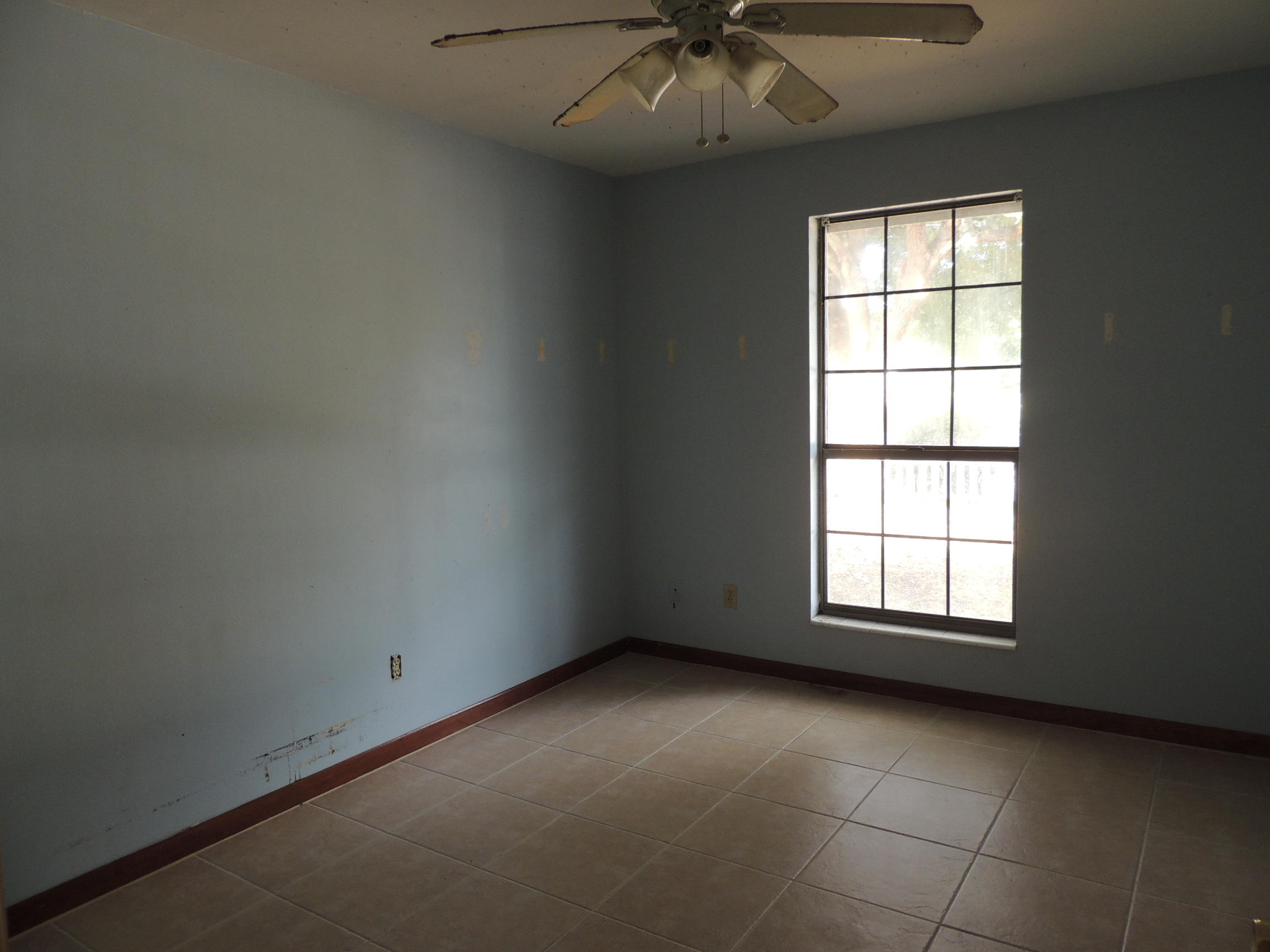 KELL-AIRE GARDENS - Residential