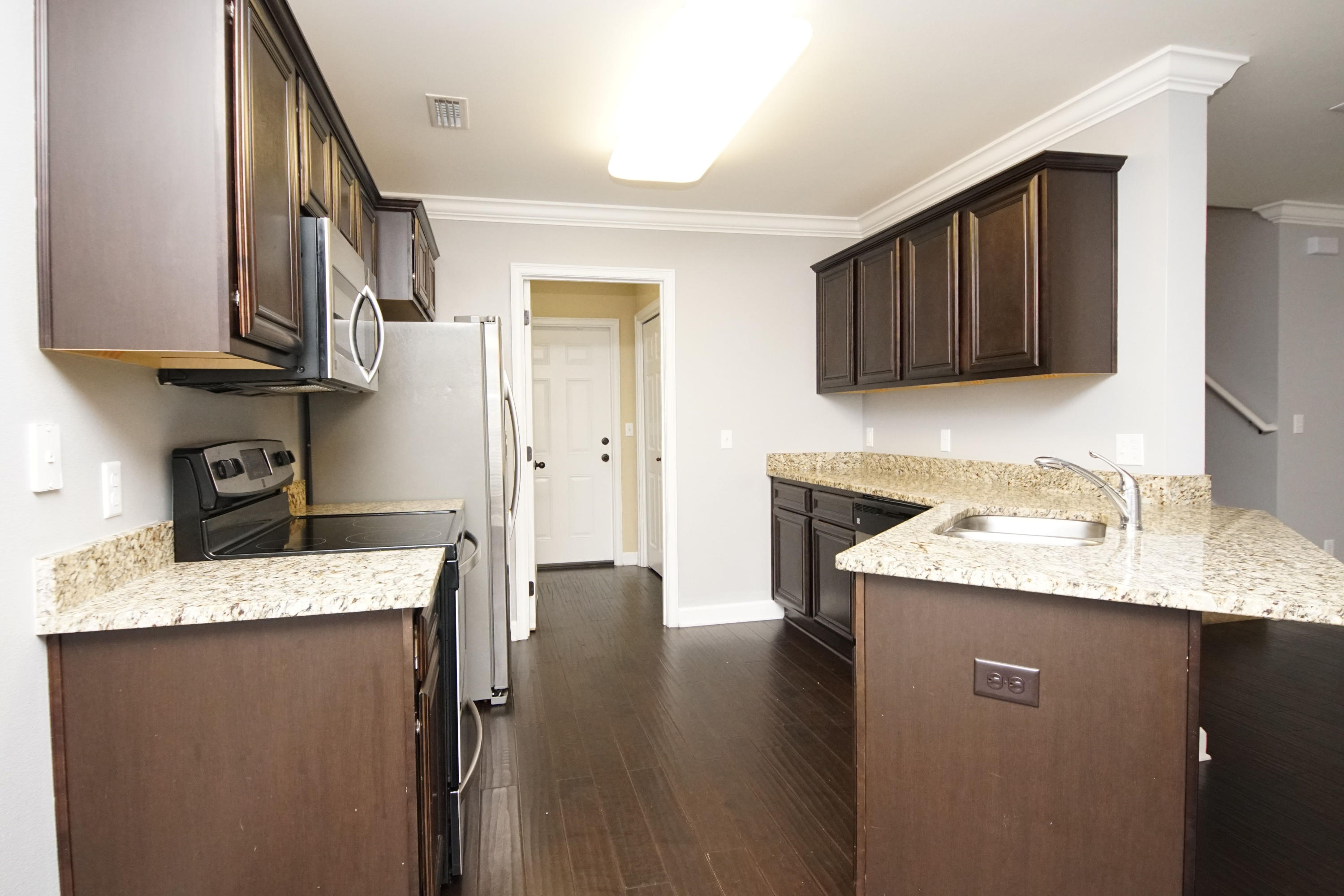 SUMMERWOOD - Residential