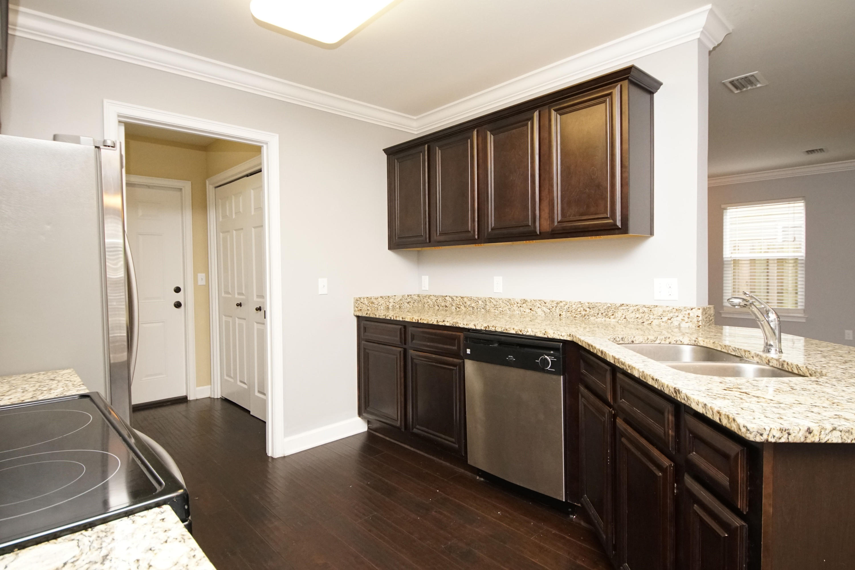 SUMMERWOOD - Residential