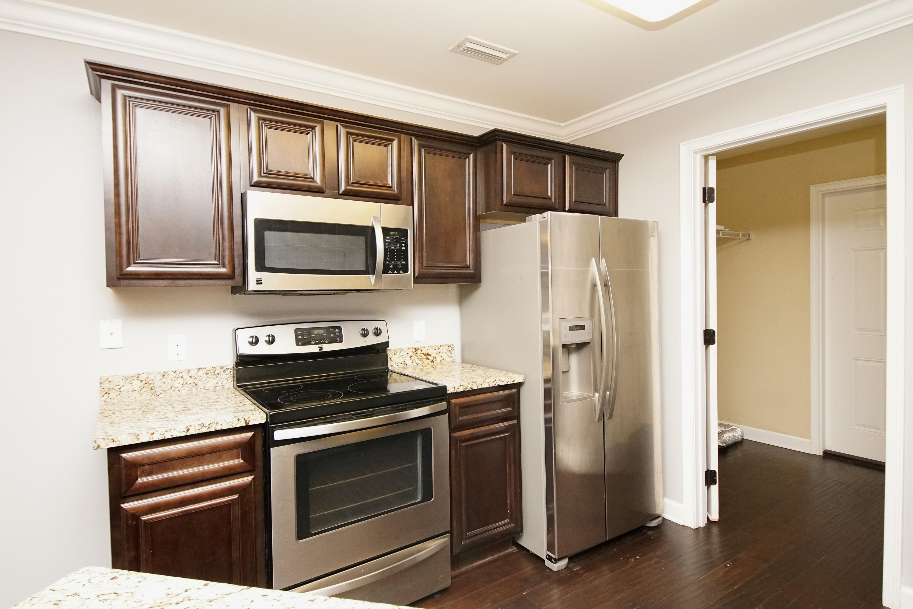 SUMMERWOOD - Residential