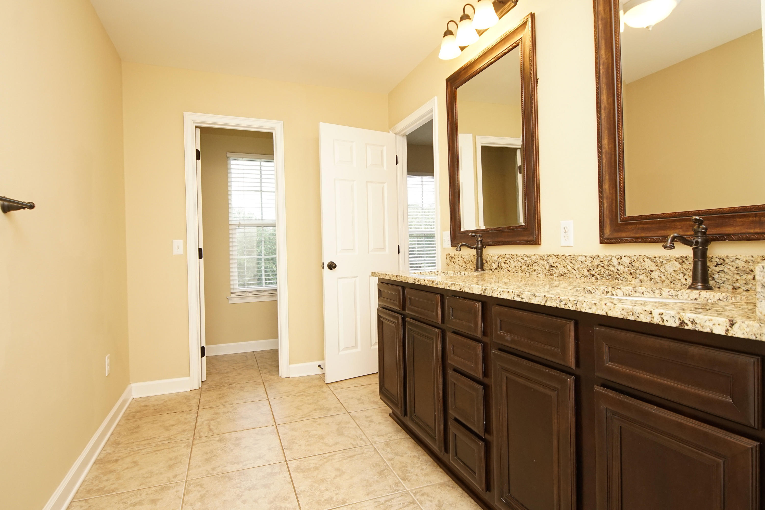 SUMMERWOOD - Residential