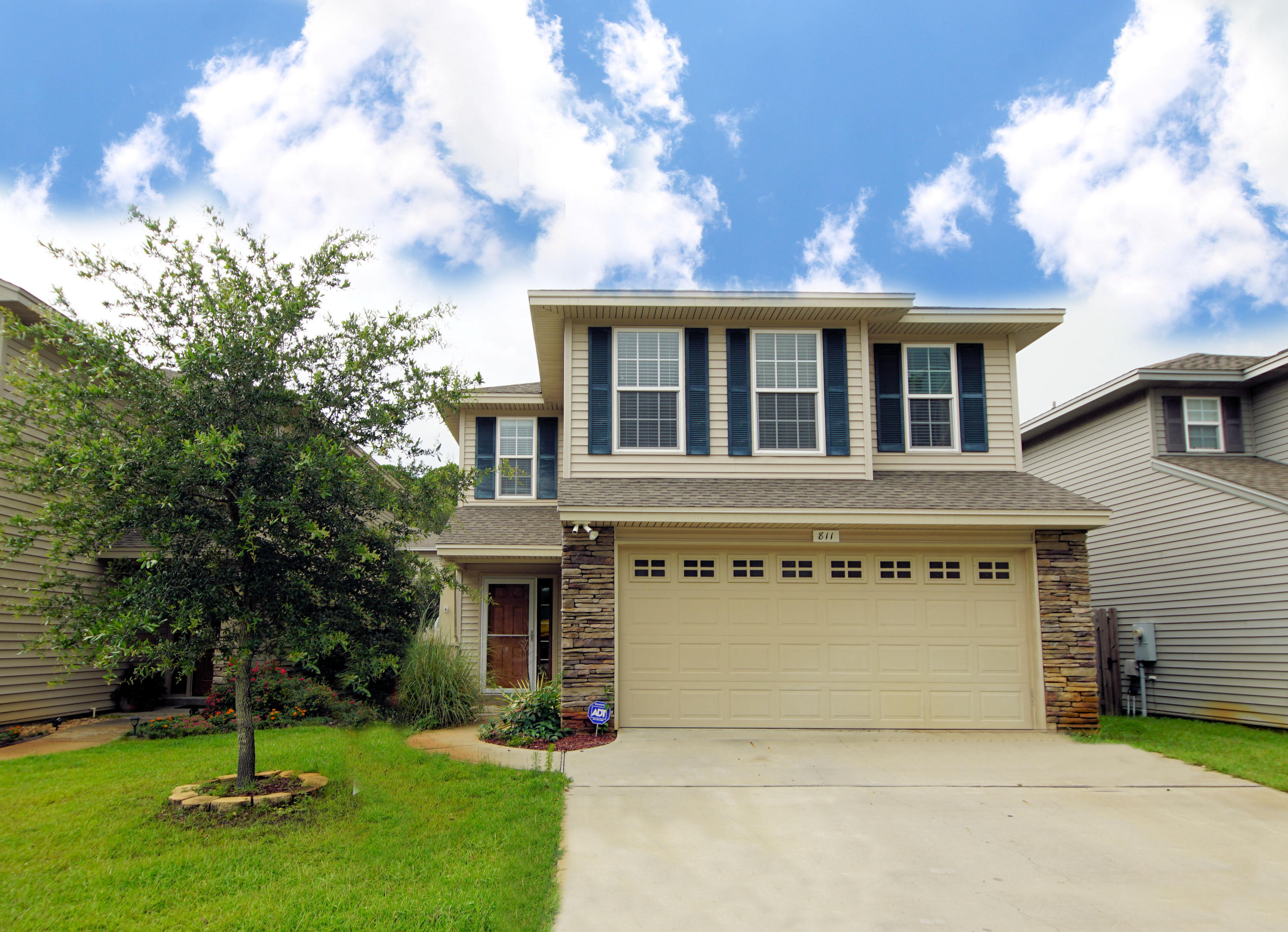 SUMMERWOOD - Residential