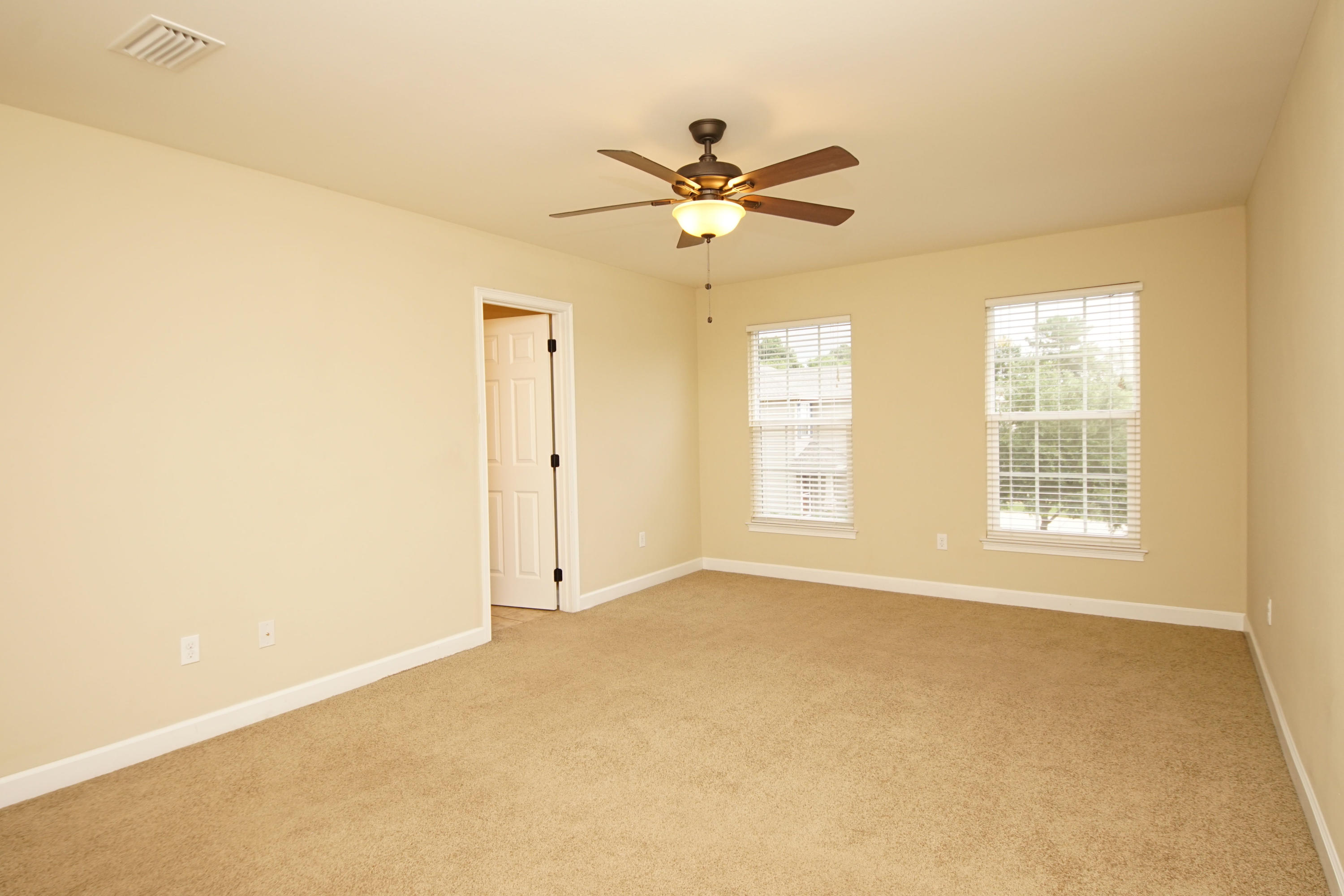 SUMMERWOOD - Residential