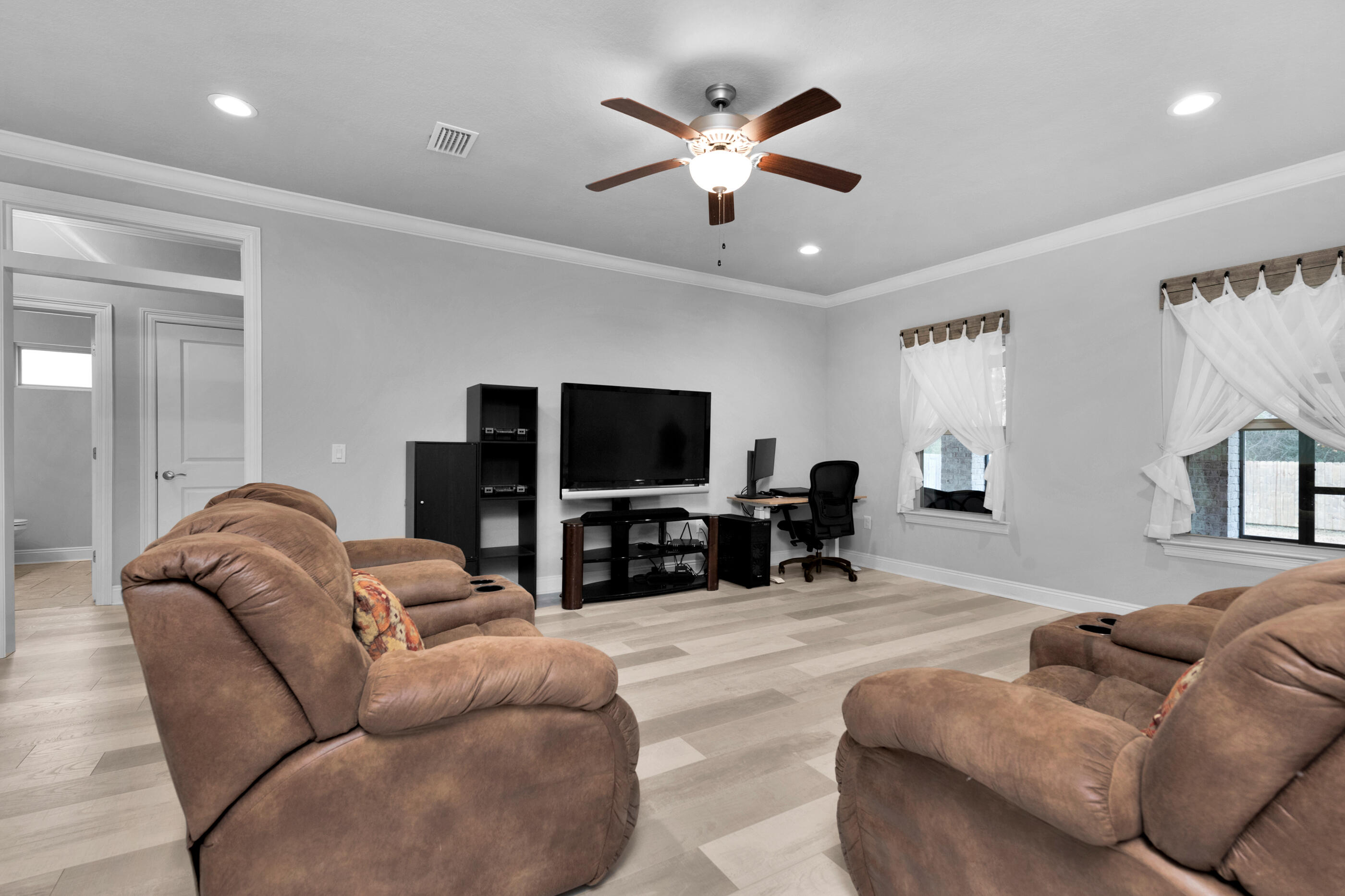 NO RECORDED SUBDIVISION - Residential
