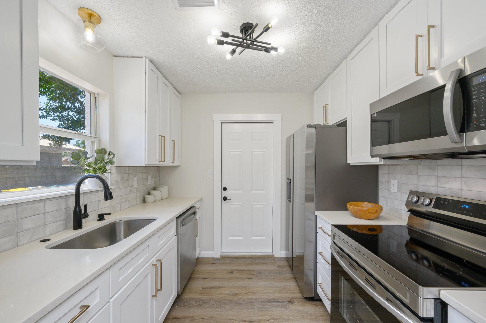 WYNNEHAVEN BEACH ESTATES 1ST ADDN - Residential