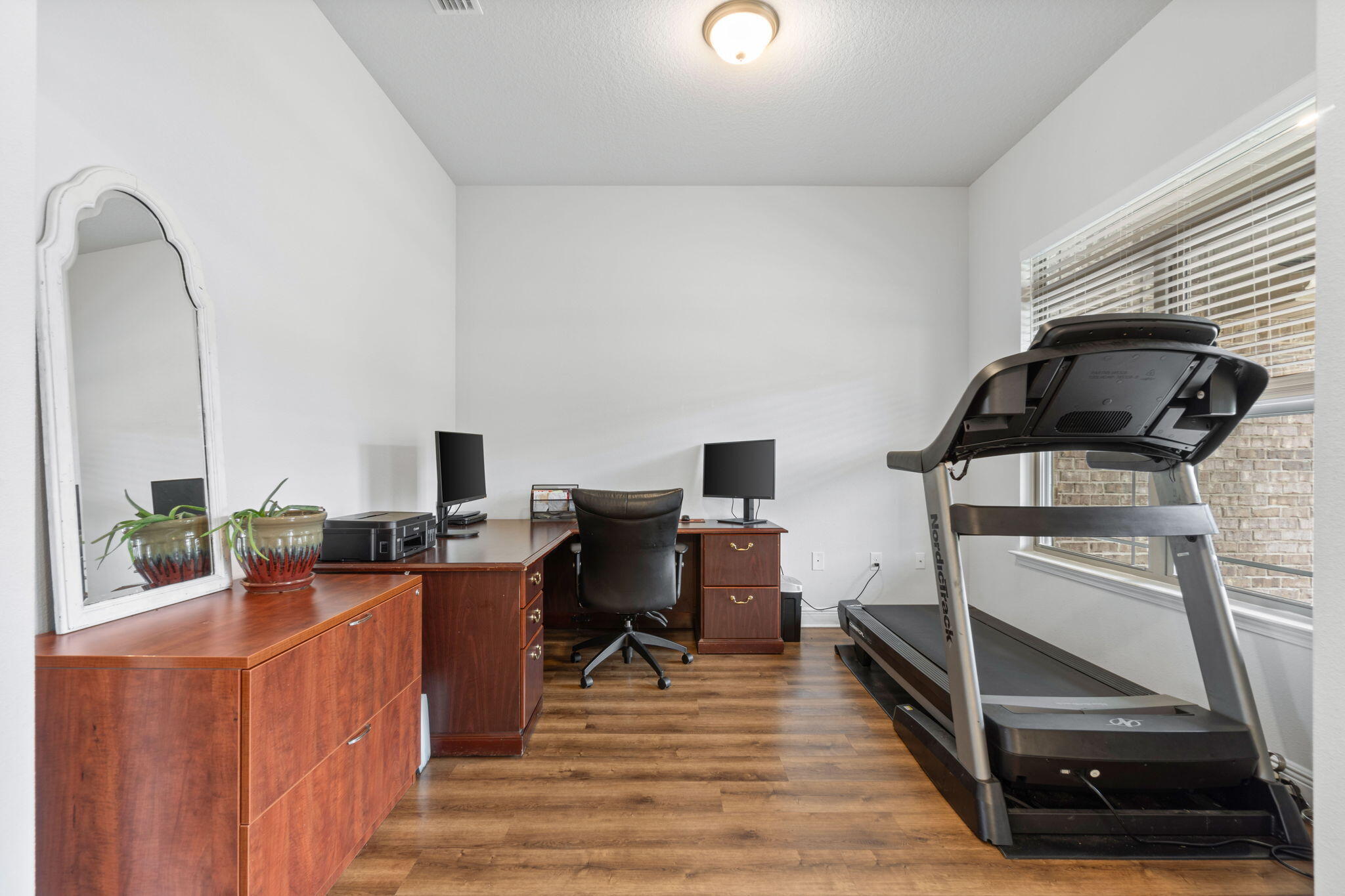 HAMILTON CROSSING - Residential