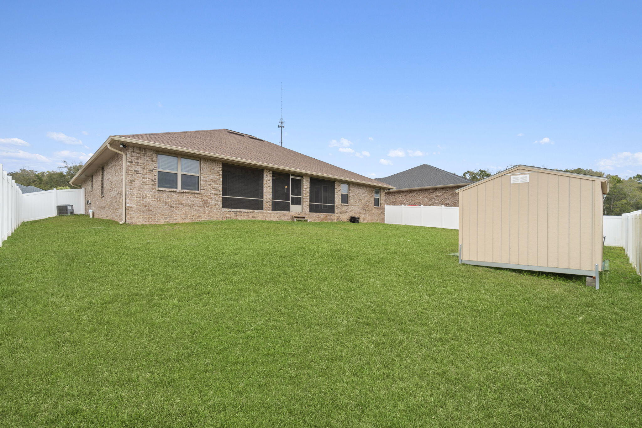 HAMILTON CROSSING - Residential