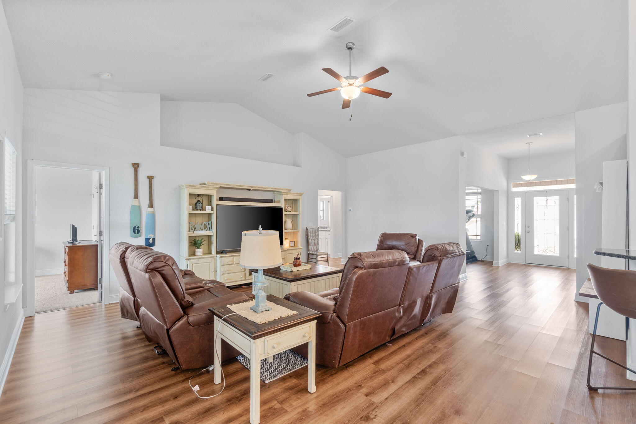 HAMILTON CROSSING - Residential