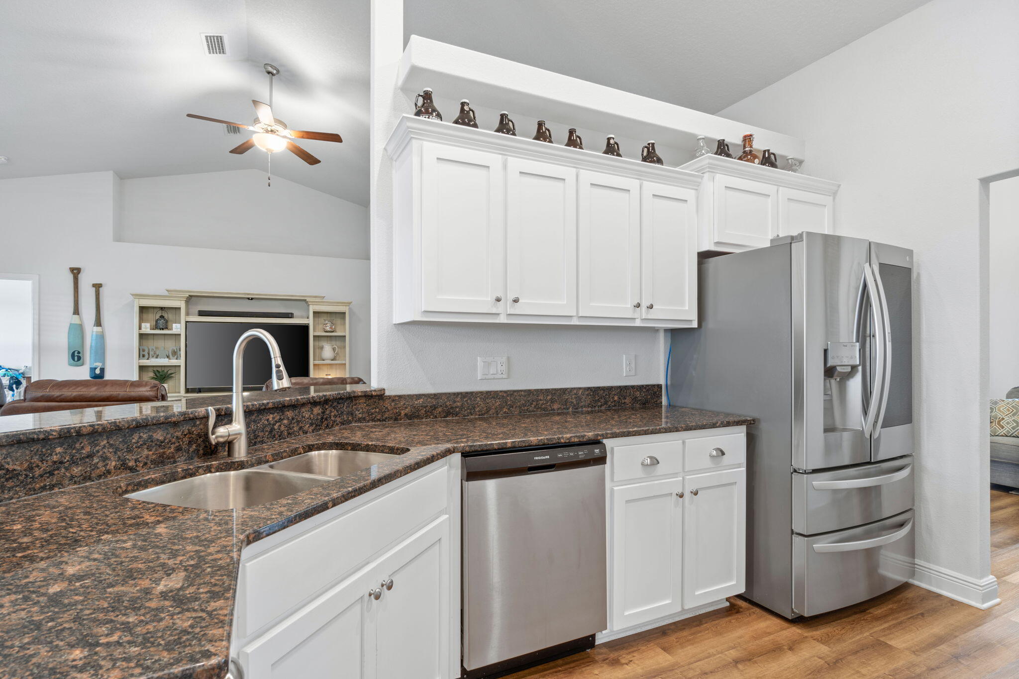 HAMILTON CROSSING - Residential