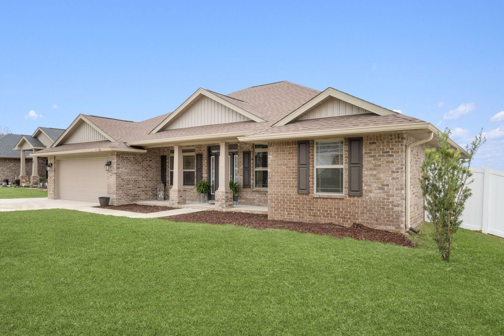 HAMILTON CROSSING - Residential