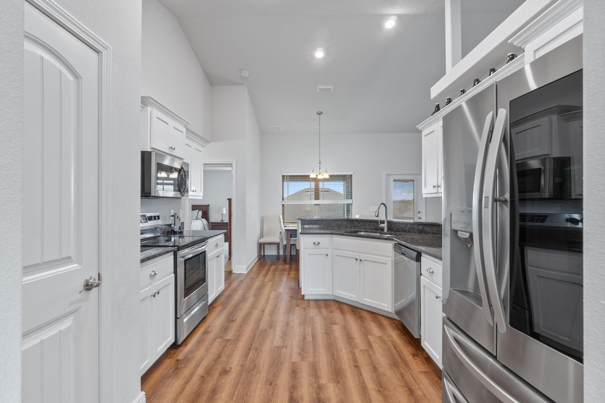 HAMILTON CROSSING - Residential