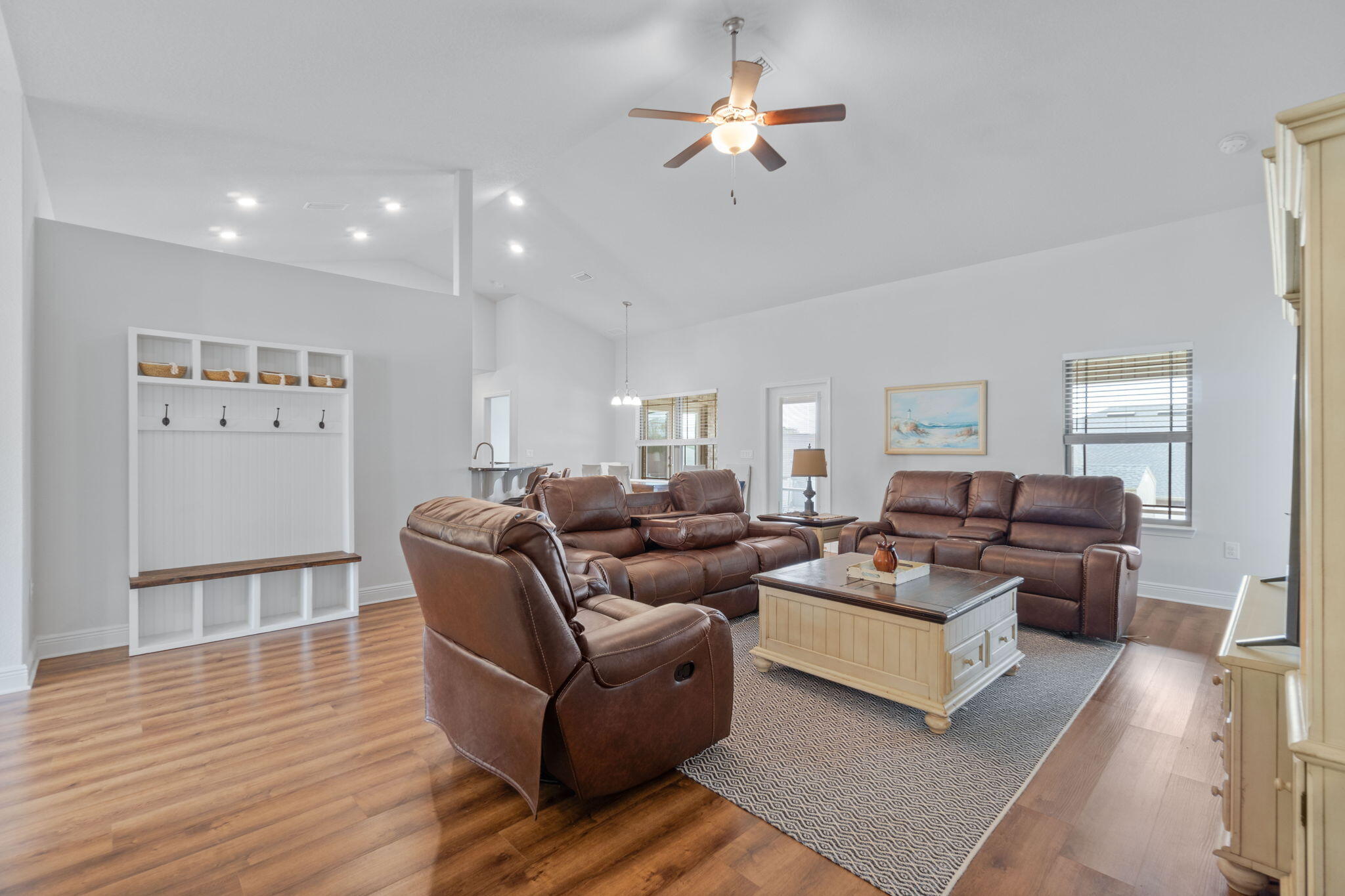 HAMILTON CROSSING - Residential