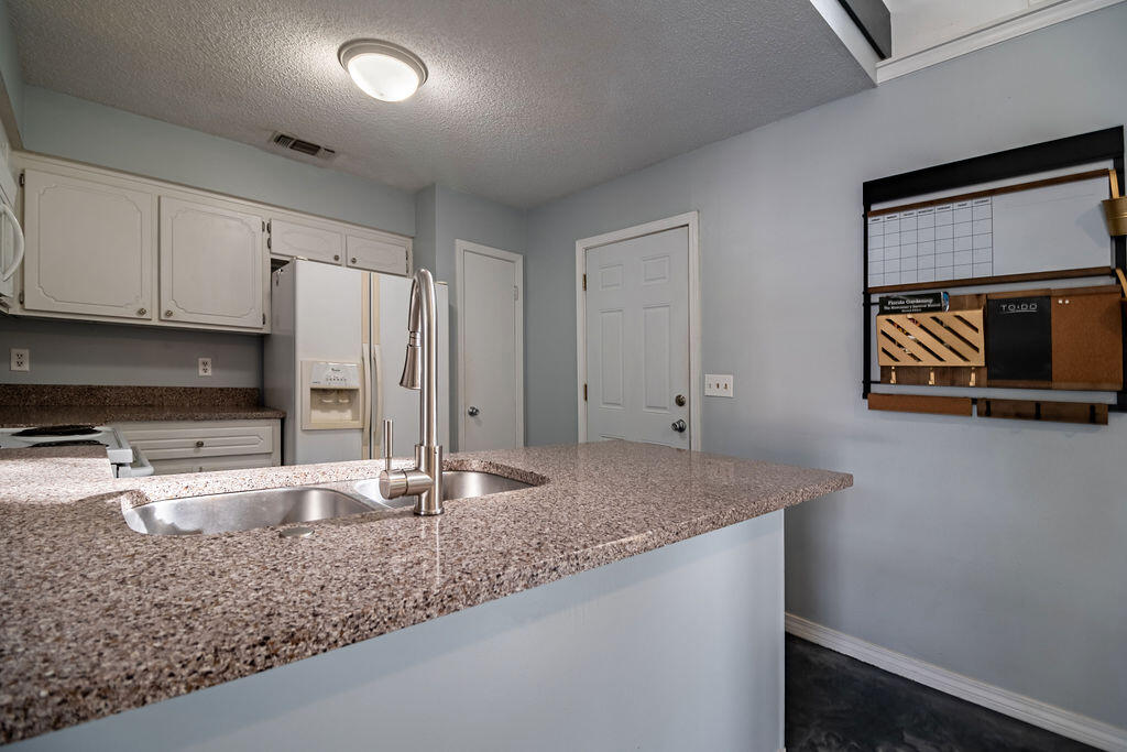 OLD HICKORY - Residential