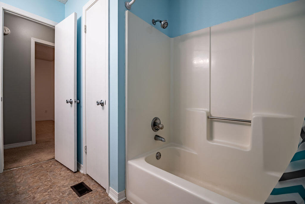 OLD HICKORY - Residential