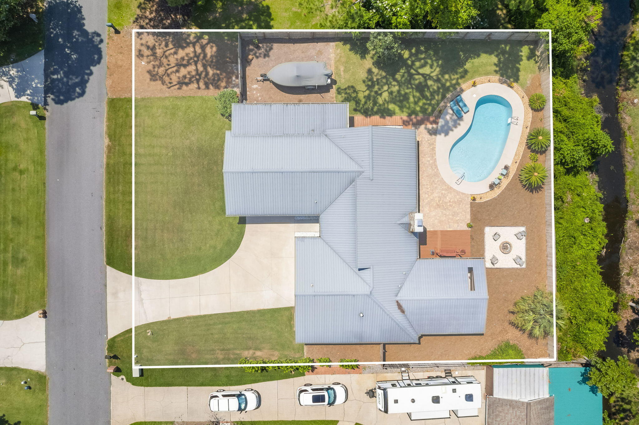 COLONY CLUB HARBOUR PH 1 - Residential