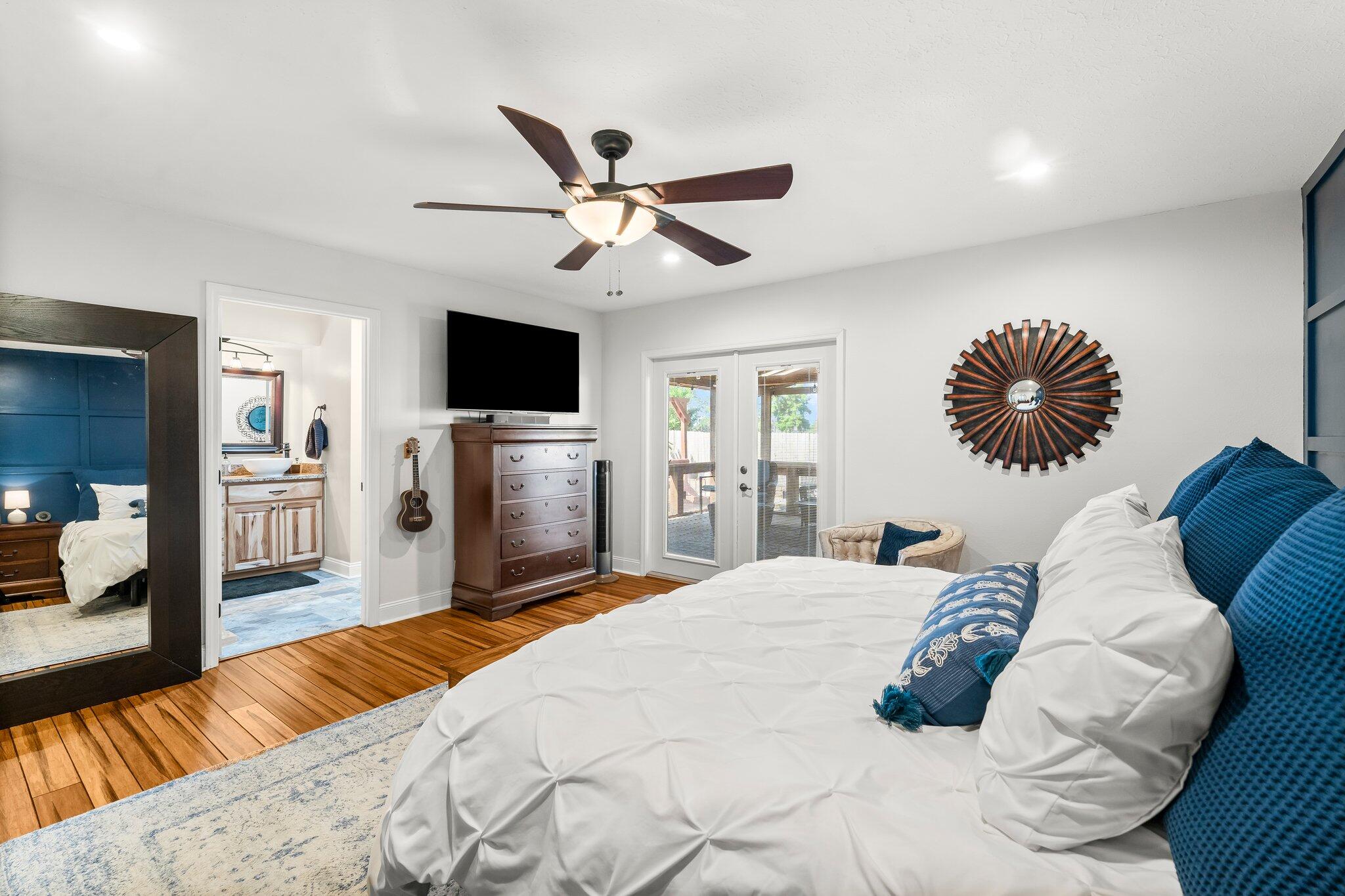 COLONY CLUB HARBOUR PH 1 - Residential