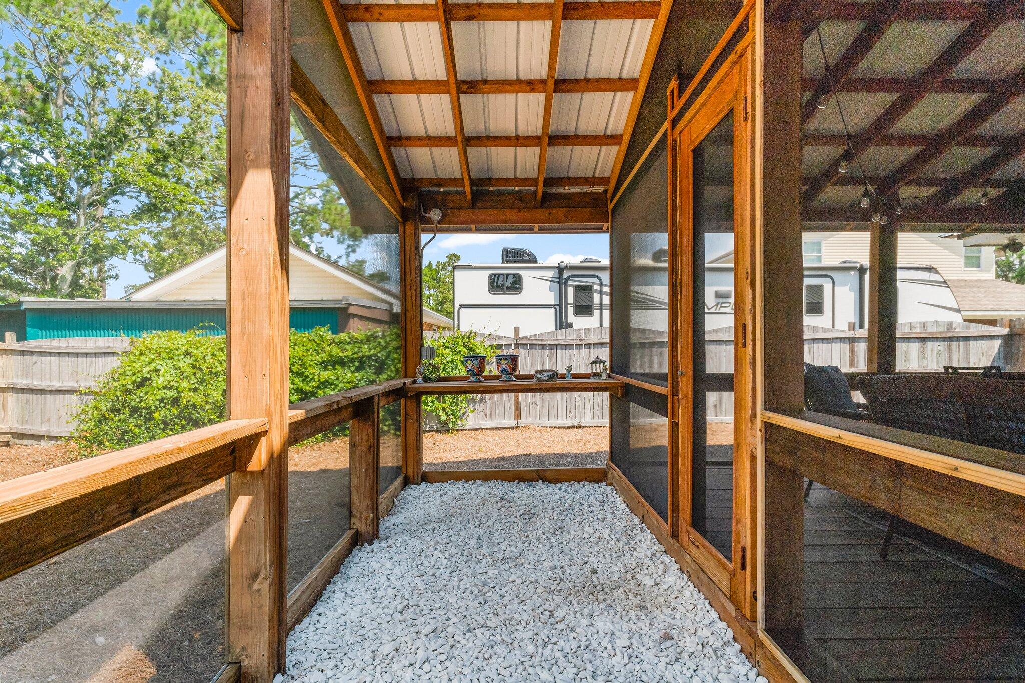 COLONY CLUB HARBOUR PH 1 - Residential