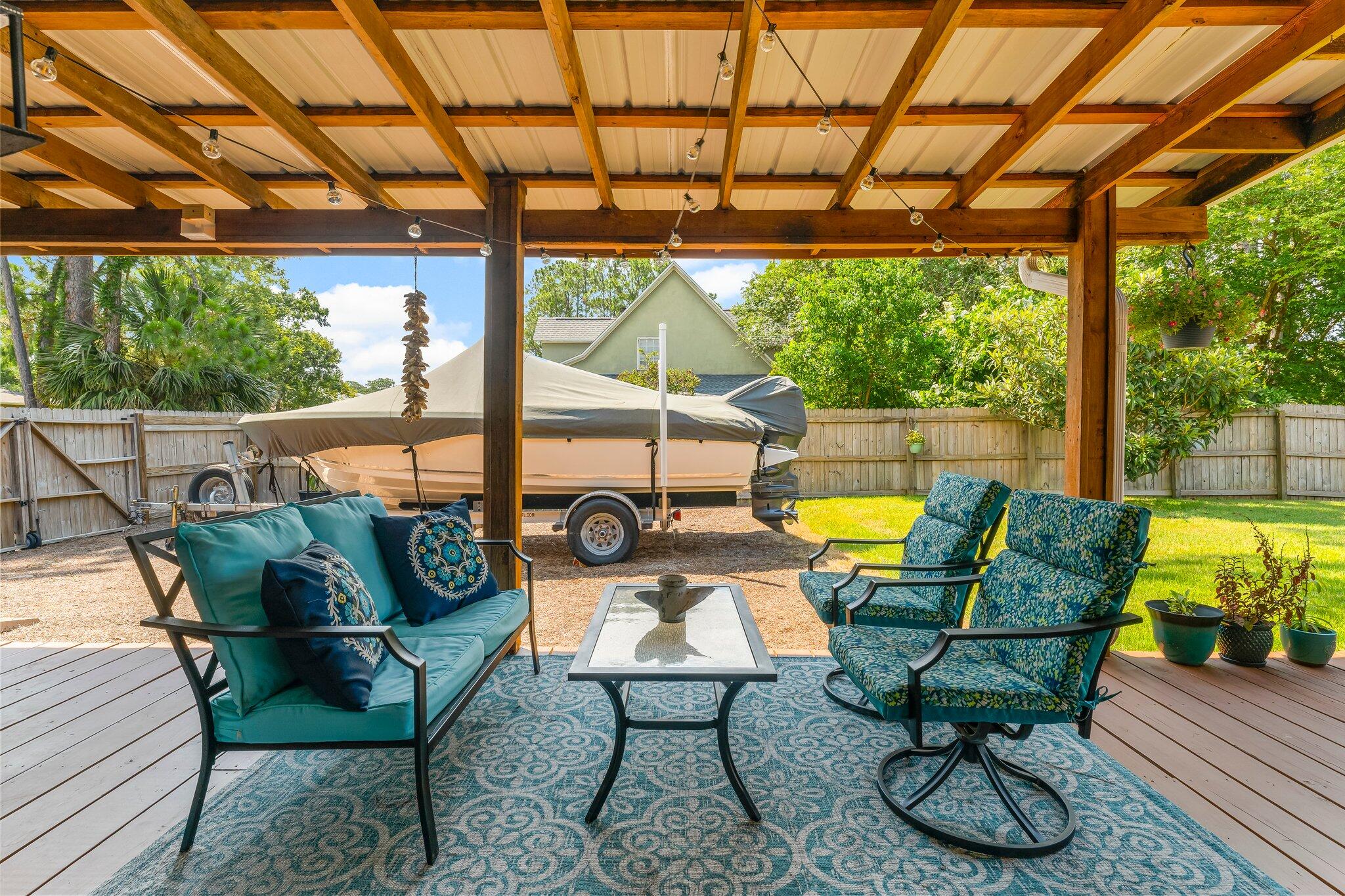 COLONY CLUB HARBOUR PH 1 - Residential