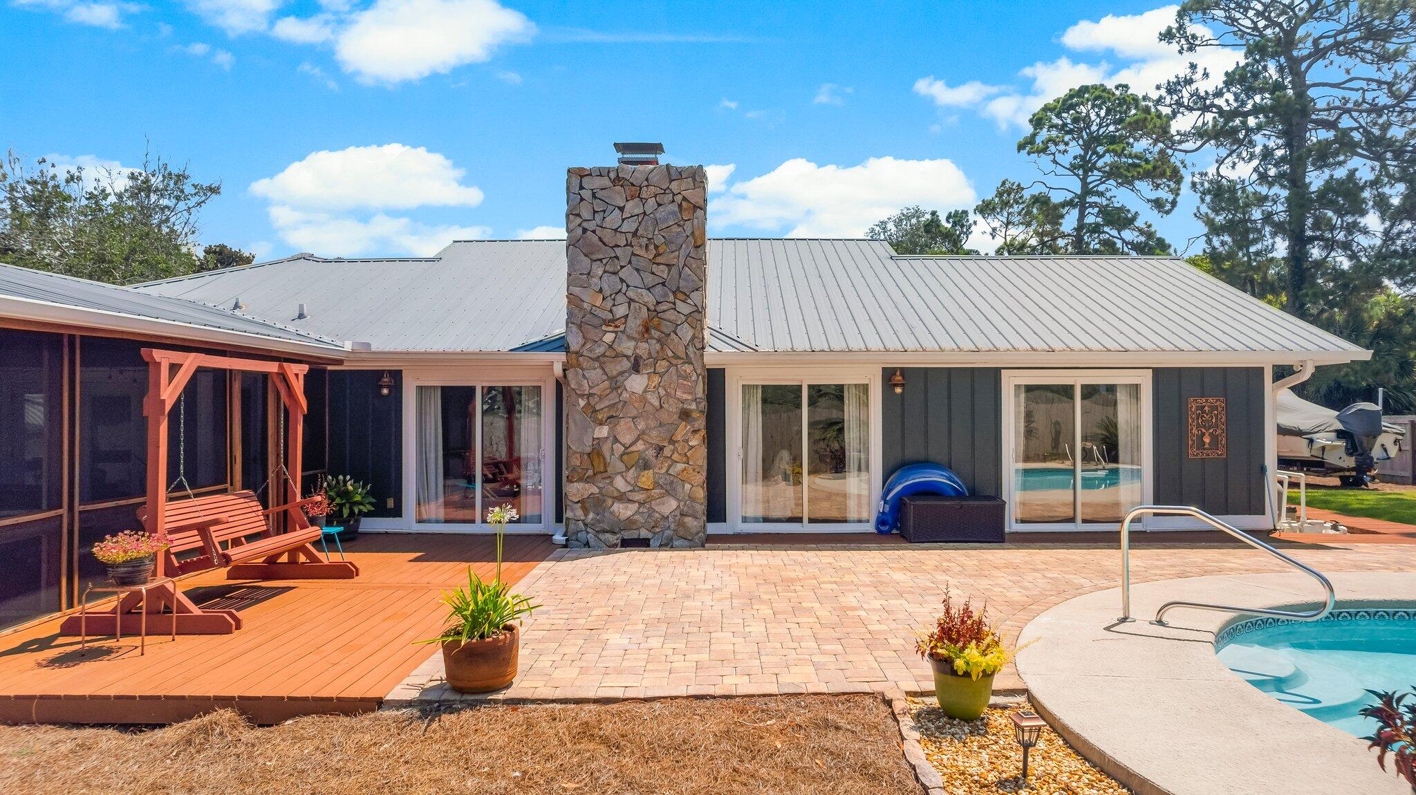 COLONY CLUB HARBOUR PH 1 - Residential