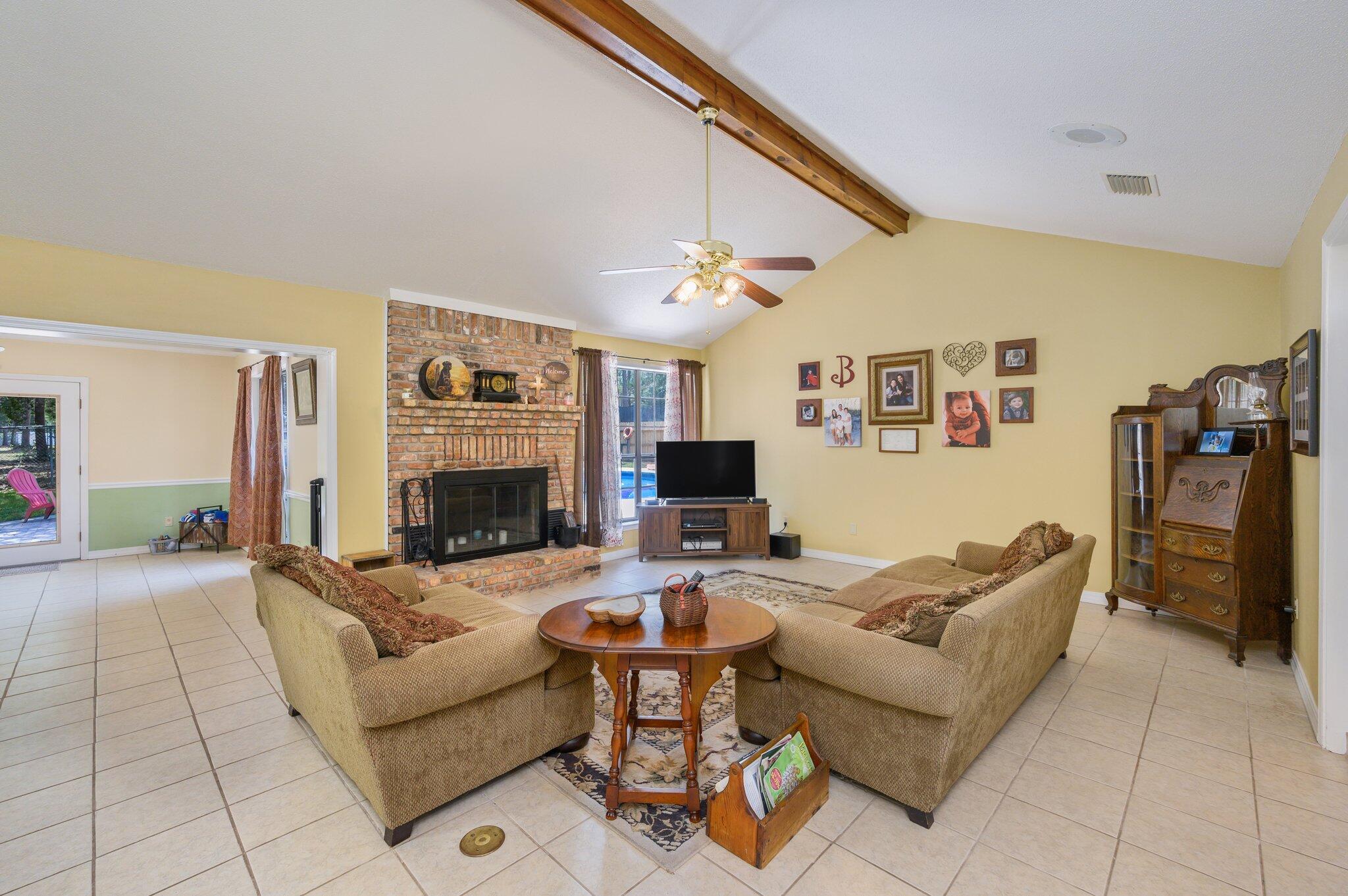 LONGWOOD PINES S/D - Residential