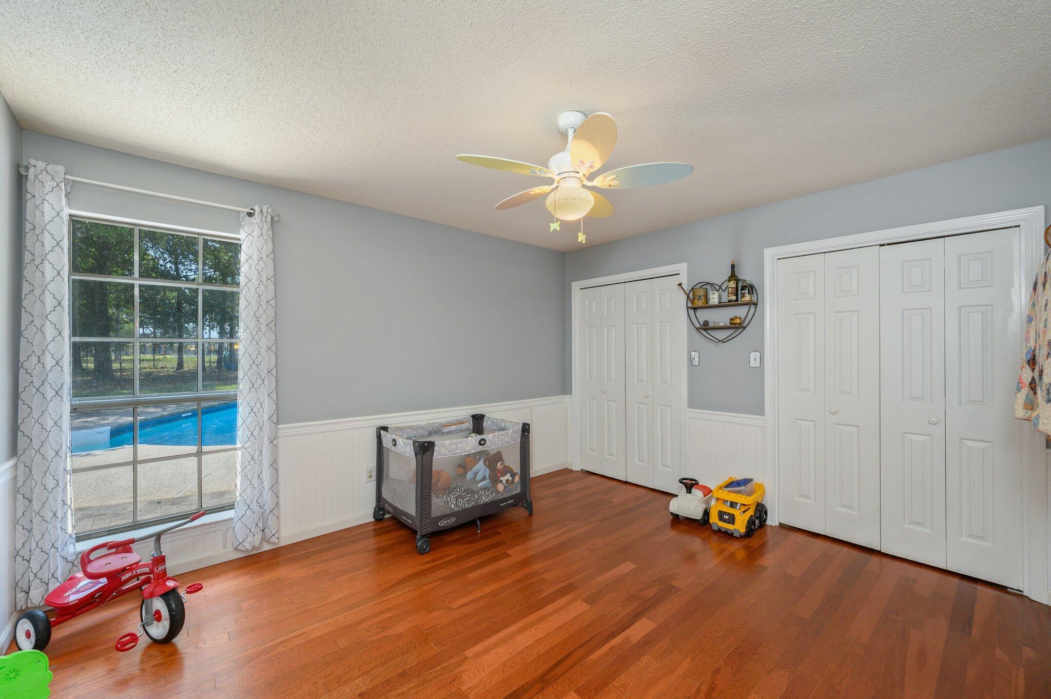 LONGWOOD PINES S/D - Residential