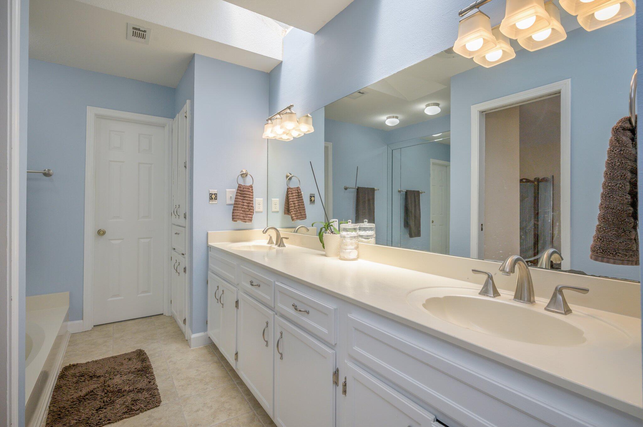 LONGWOOD PINES S/D - Residential