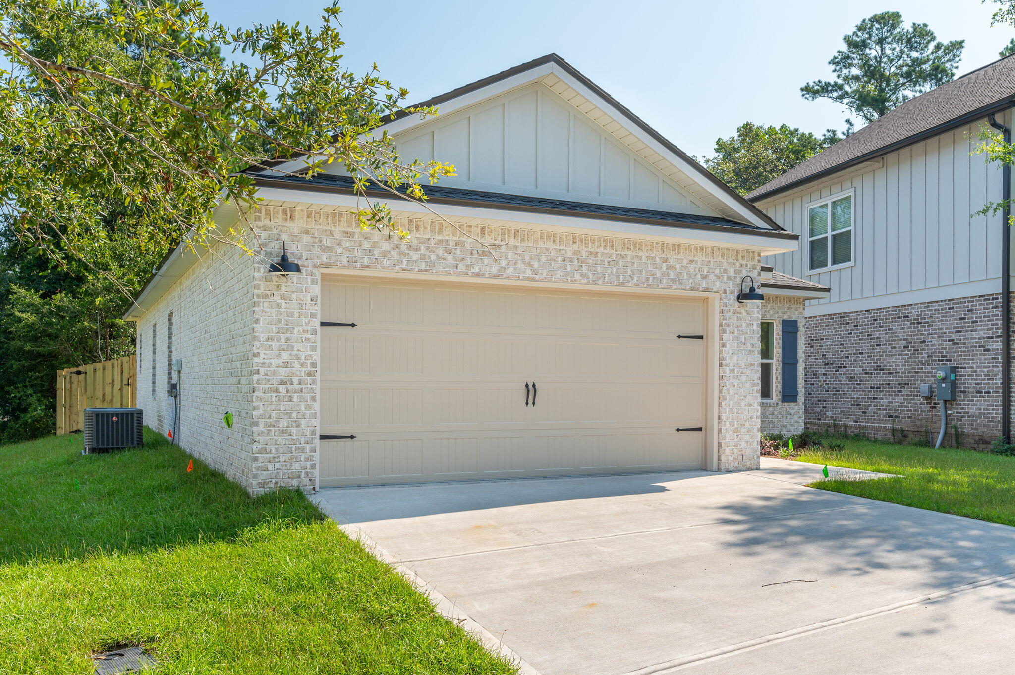 LAUREL OAKS S/D - Residential