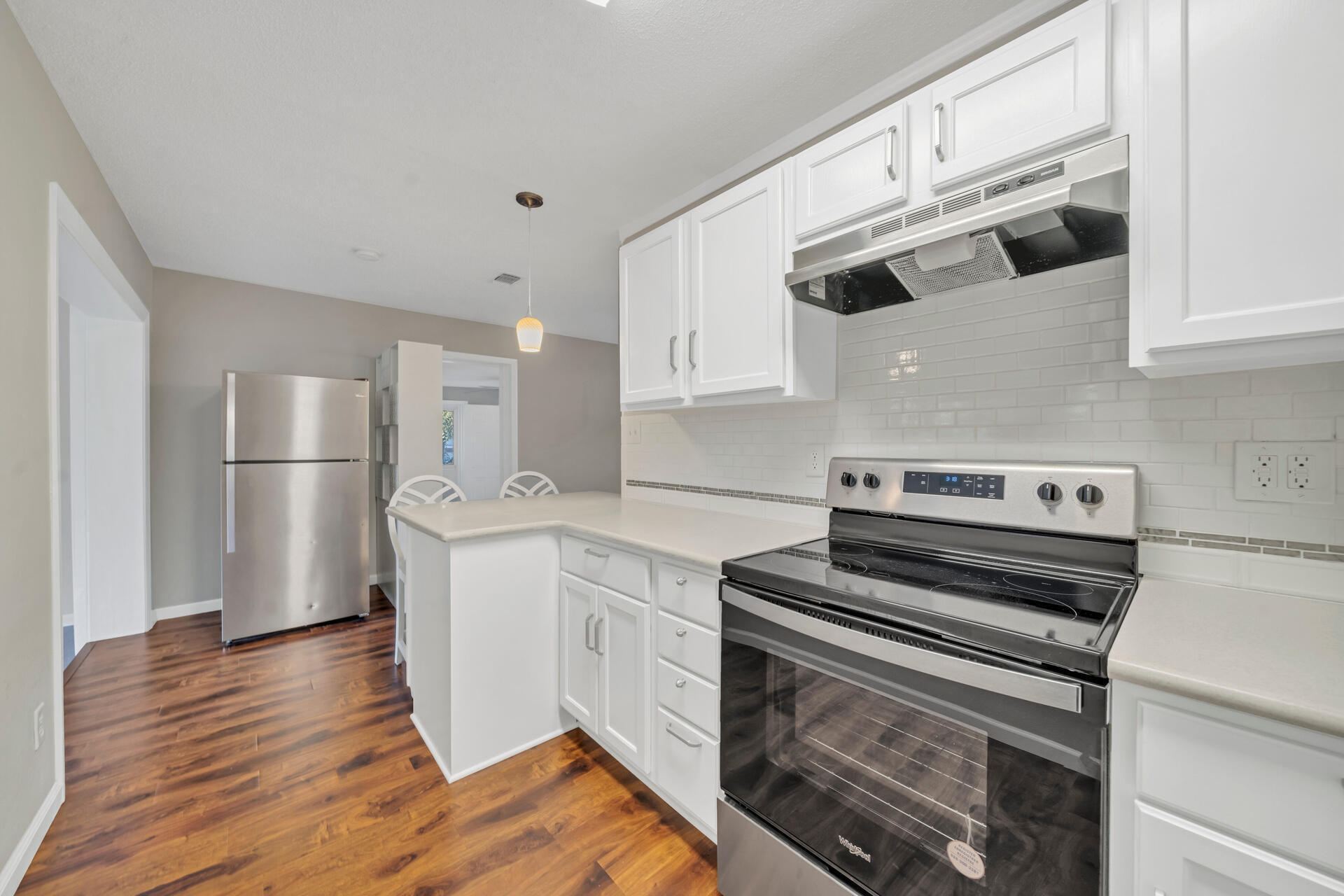 ELLIOTT POINT - Residential