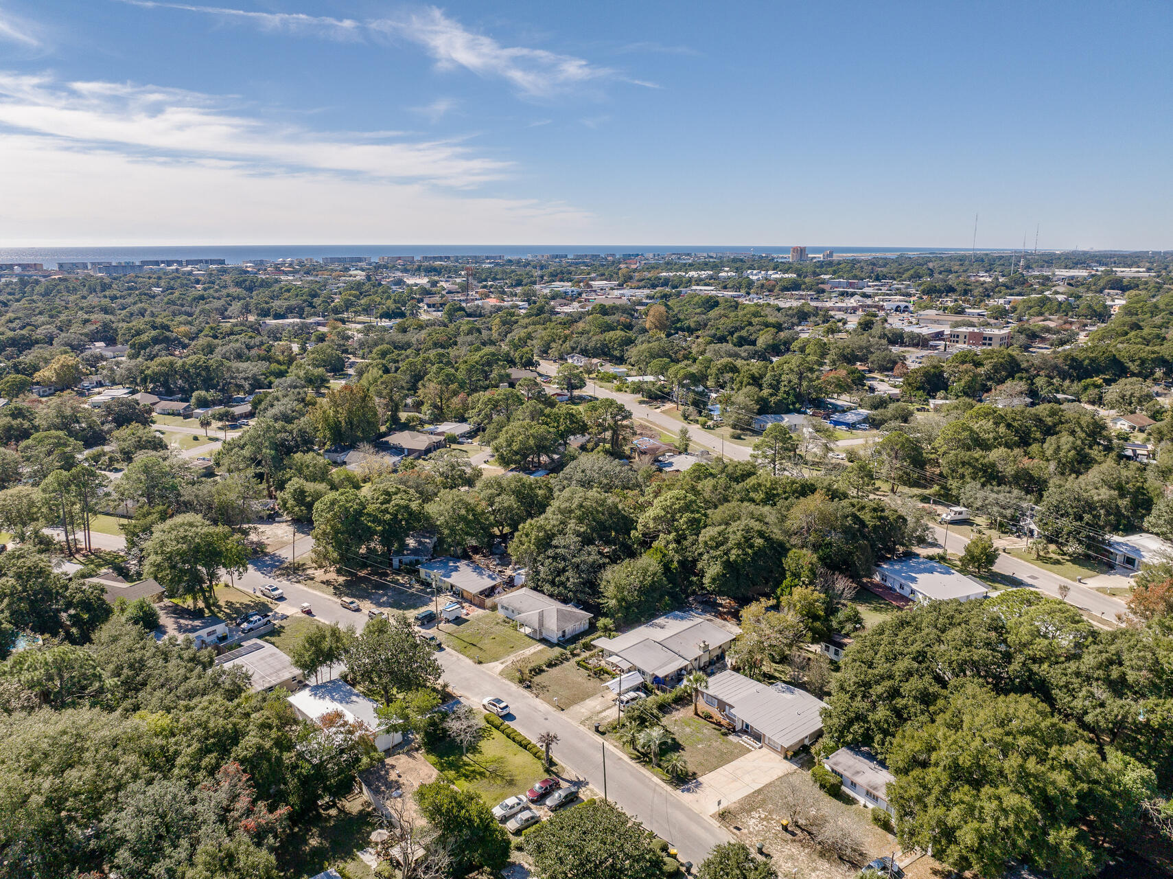 ELLIOTT POINT - Residential