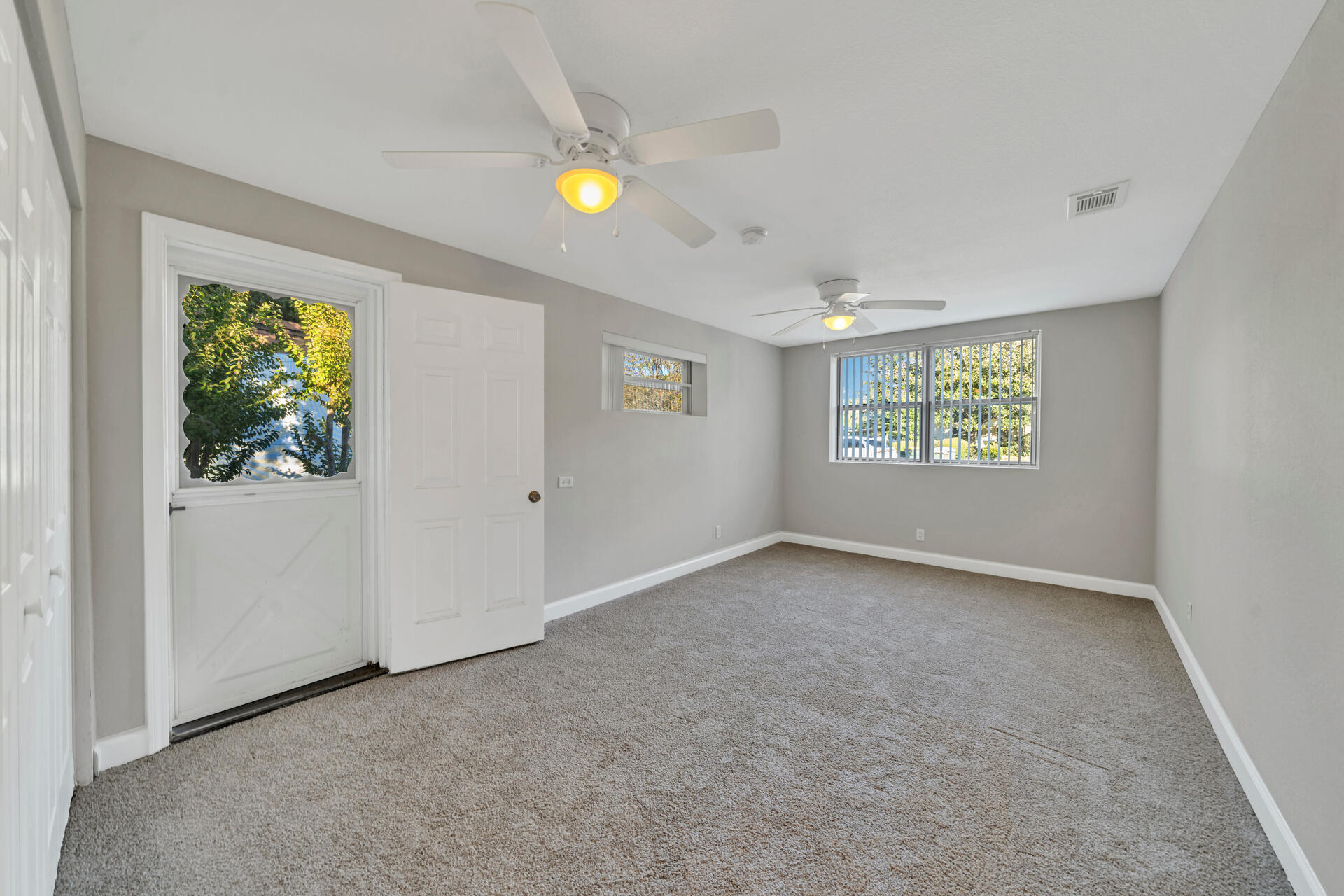 ELLIOTT POINT - Residential