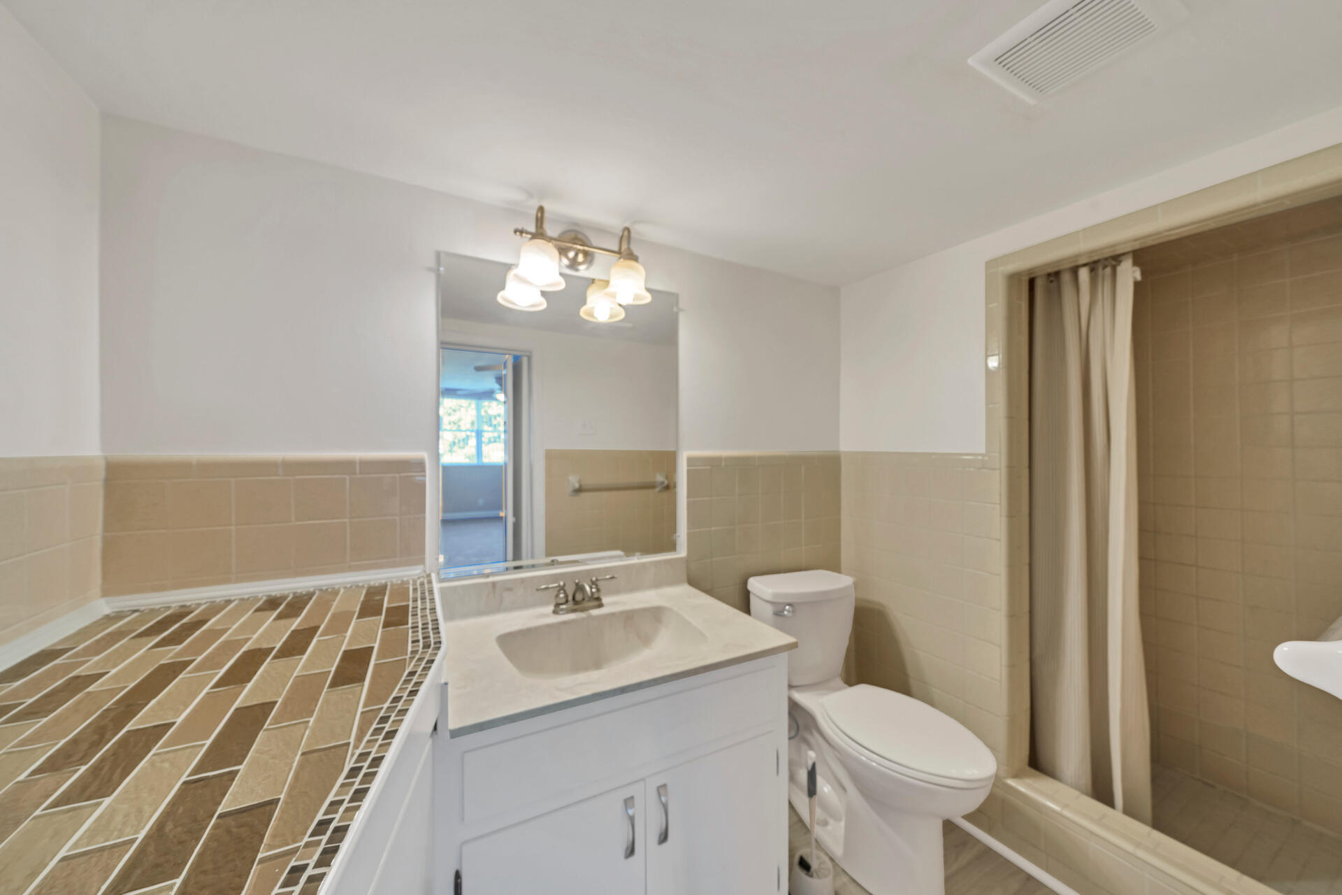 ELLIOTT POINT - Residential